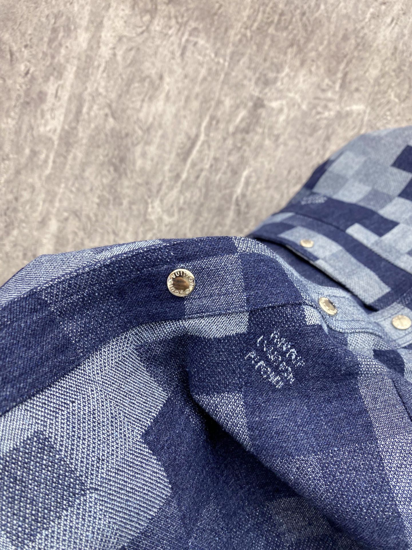 LV 袖子可拆卸 2026ss春季新款夹克牛仔外套全高端版本！高定专柜面料辅料，透气舒适度高，细节无可挑