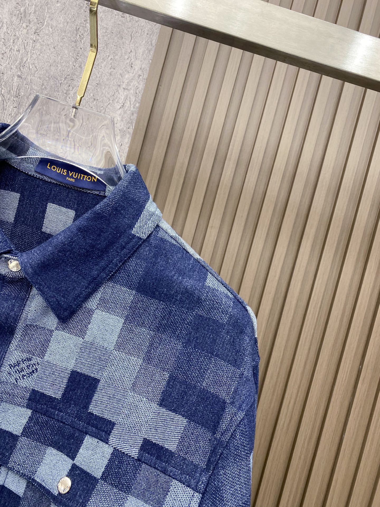 LV 袖子可拆卸 2026ss春季新款夹克牛仔外套全高端版本！高定专柜面料辅料，透气舒适度高，细节无可挑