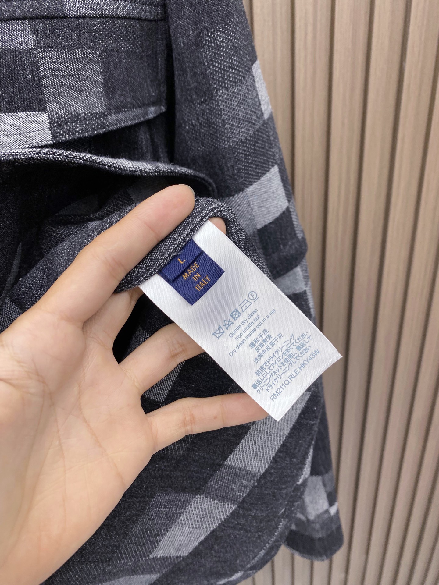 LV 袖子可拆卸 2026ss春季新款夹克牛仔外套全高端版本！高定专柜面料辅料，透气舒适度高，细节无可挑