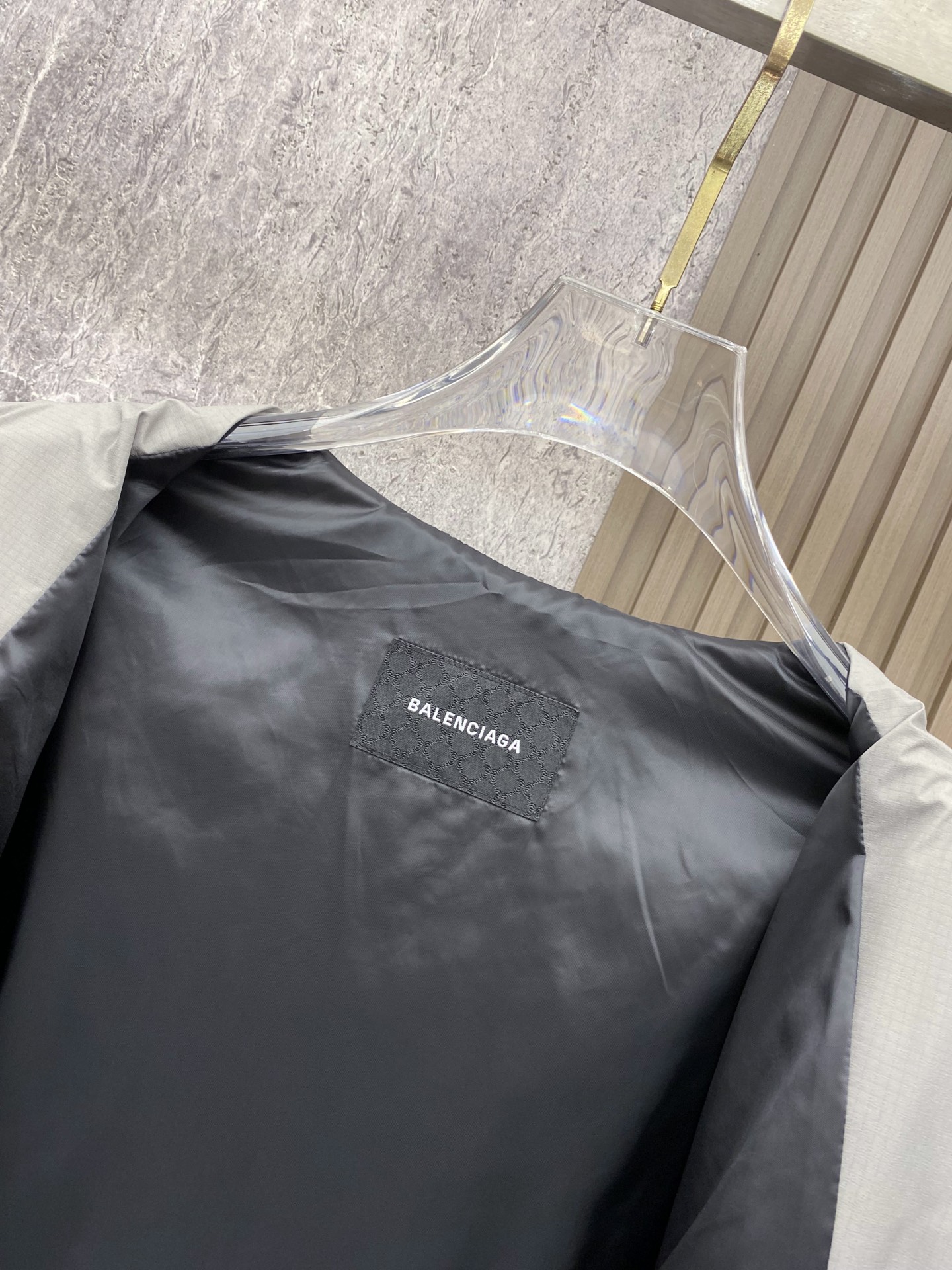 Balenciaga 巴黎世家 2026ss春季新款连帽夹克外套全高端版本！高定专柜面料辅料，透气舒适度