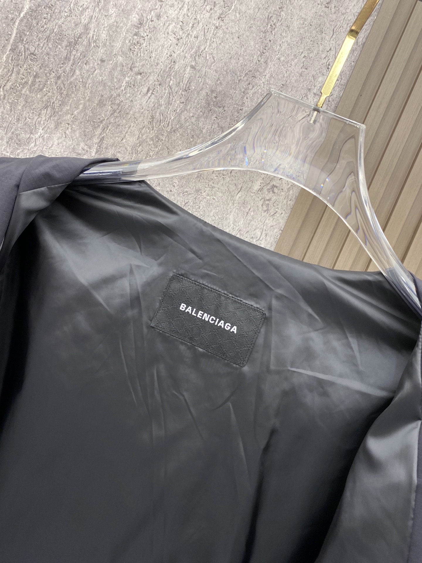 Balenciaga 巴黎世家 2026ss春季新款连帽夹克外套全高端版本！高定专柜面料辅料，透气舒适度