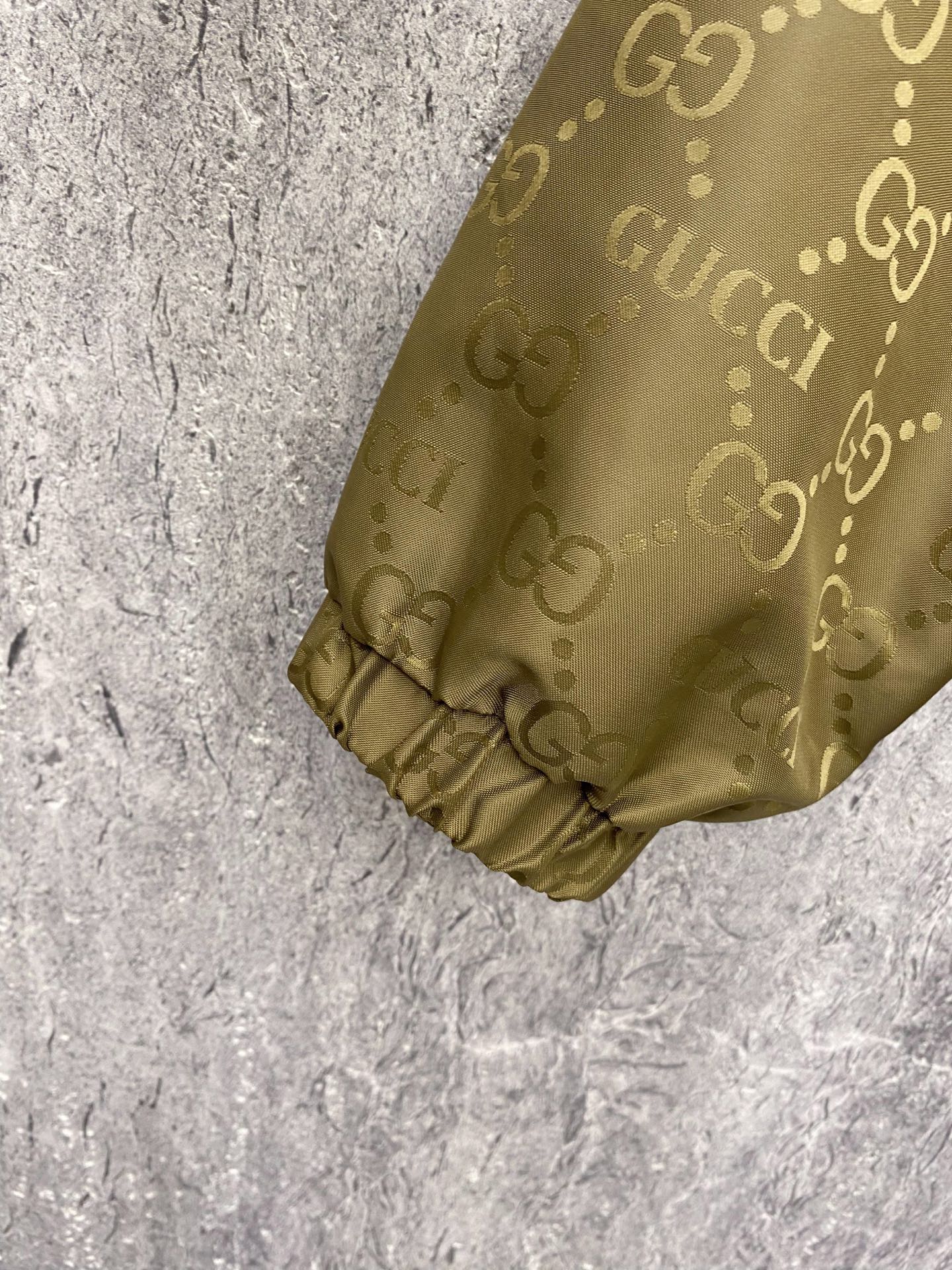 Gucci 古奇 双面穿 2026ss春季新款连帽夹克外套全高端版本！高定专柜面料辅料，透气舒适度高，细