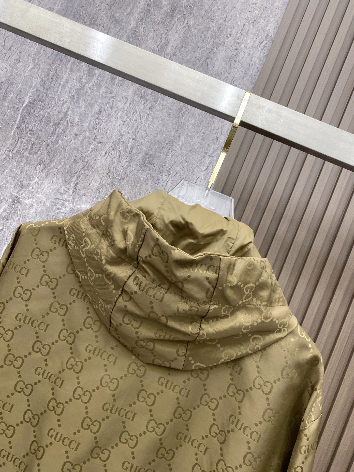 Gucci 古奇 双面穿 2026ss春季新款连帽夹克外套全高端版本！高定专柜面料辅料，透气舒适度高，细