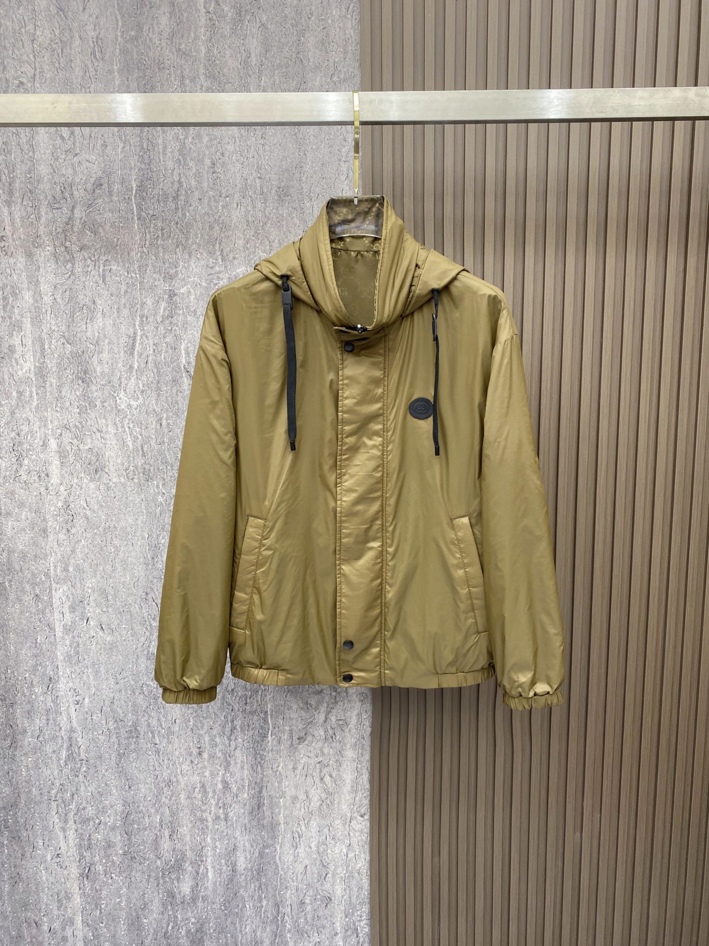 Gucci 古奇 双面穿 2026ss春季新款连帽夹克外套全高端版本！高定专柜面料辅料，透气舒适度高，细