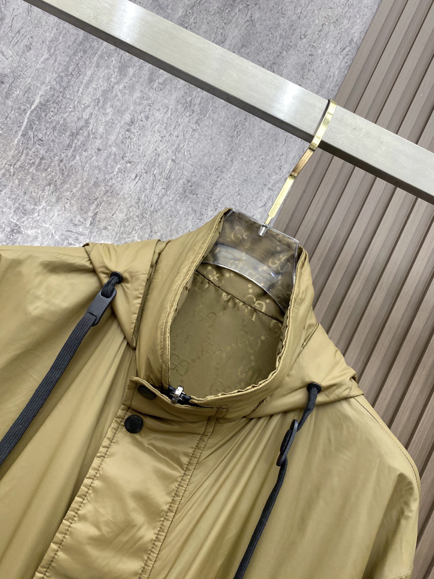 Gucci 古奇 双面穿 2026ss春季新款连帽夹克外套全高端版本！高定专柜面料辅料，透气舒适度高，细