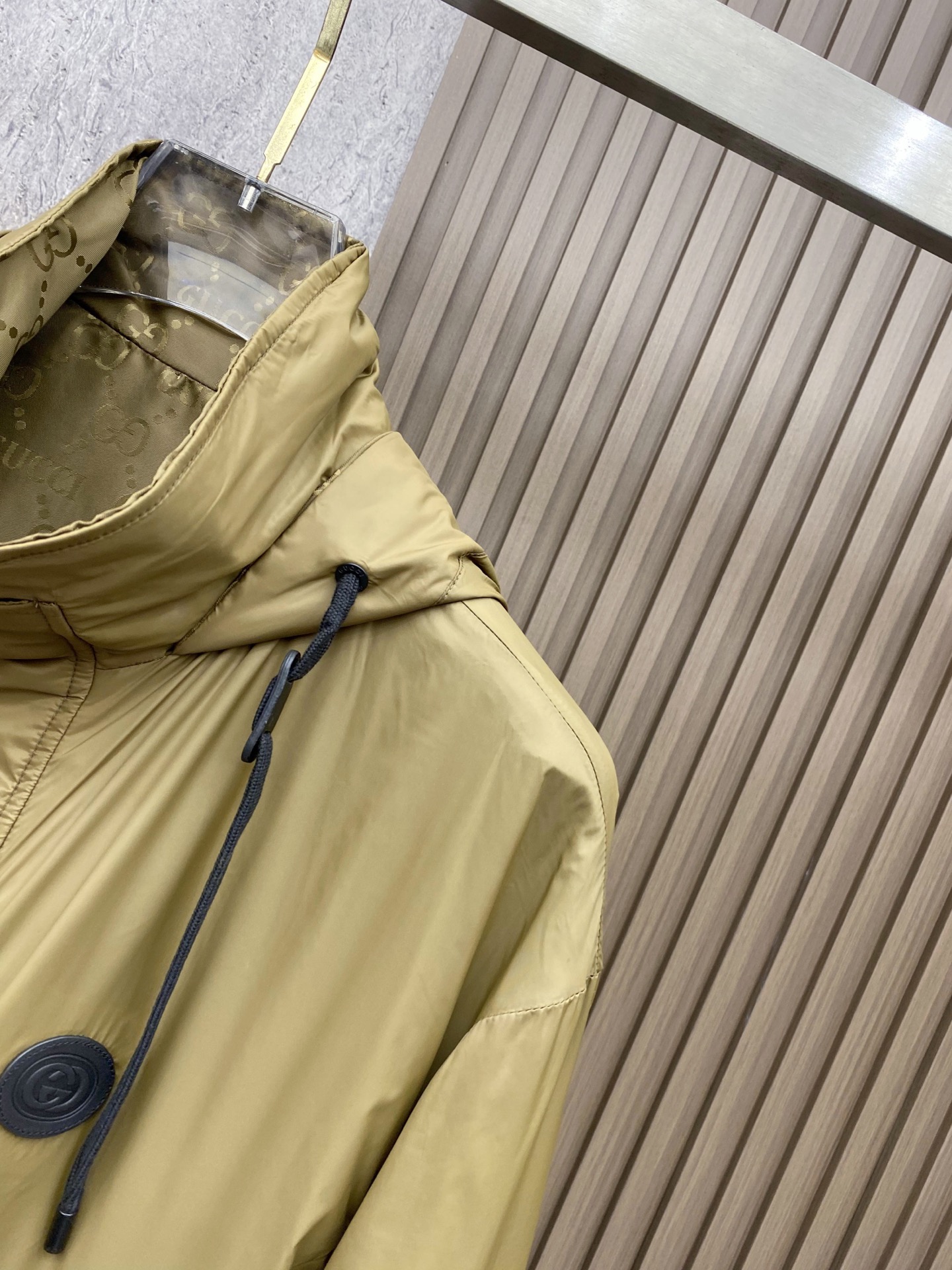 Gucci 古奇 双面穿 2026ss春季新款连帽夹克外套全高端版本！高定专柜面料辅料，透气舒适度高，细