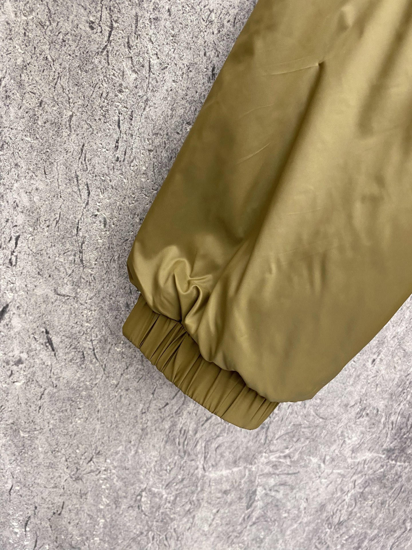 Gucci 古奇 双面穿 2026ss春季新款连帽夹克外套全高端版本！高定专柜面料辅料，透气舒适度高，细