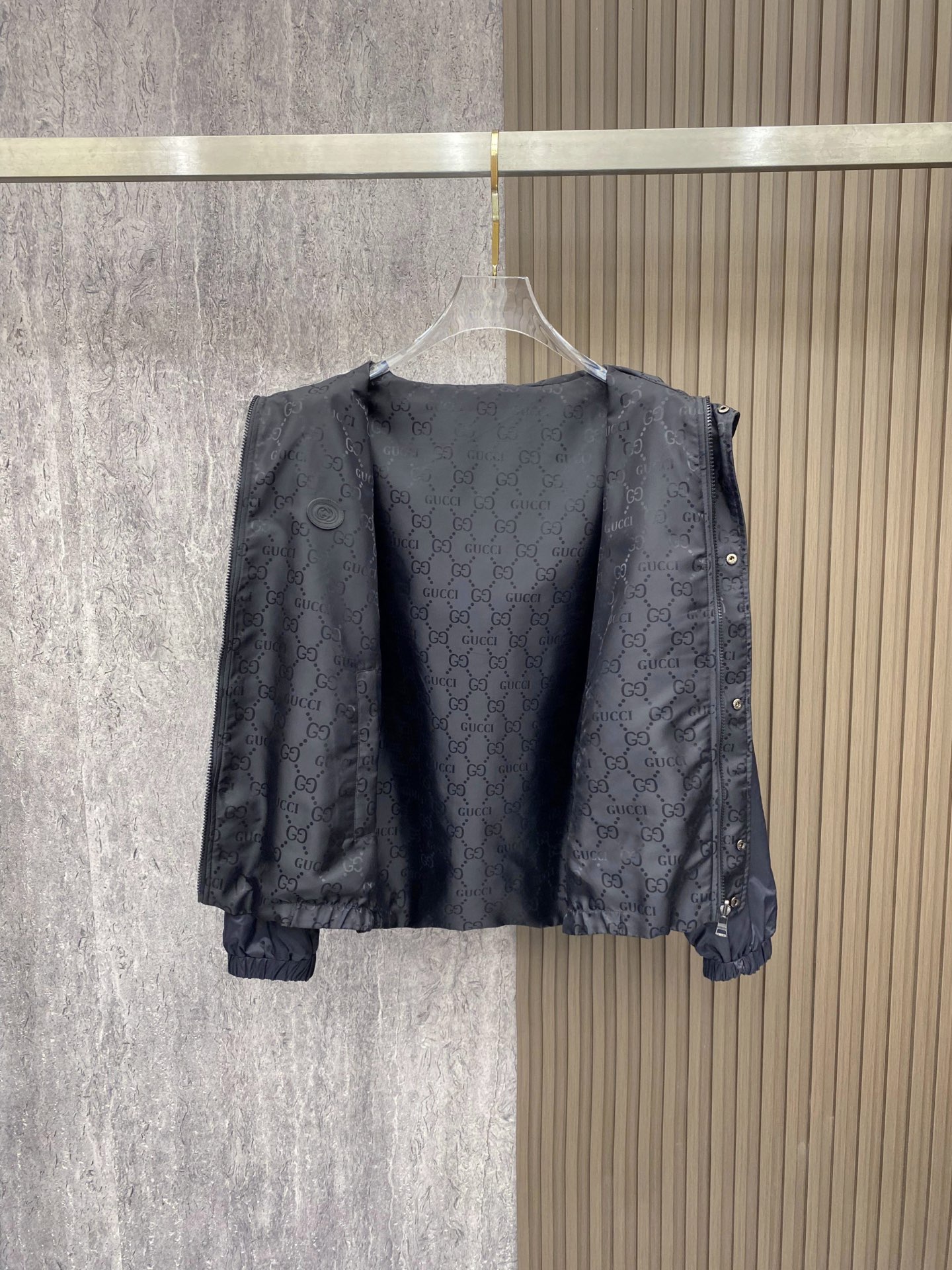 Gucci 古奇 双面穿 2026ss春季新款连帽夹克外套全高端版本！高定专柜面料辅料，透气舒适度高，细