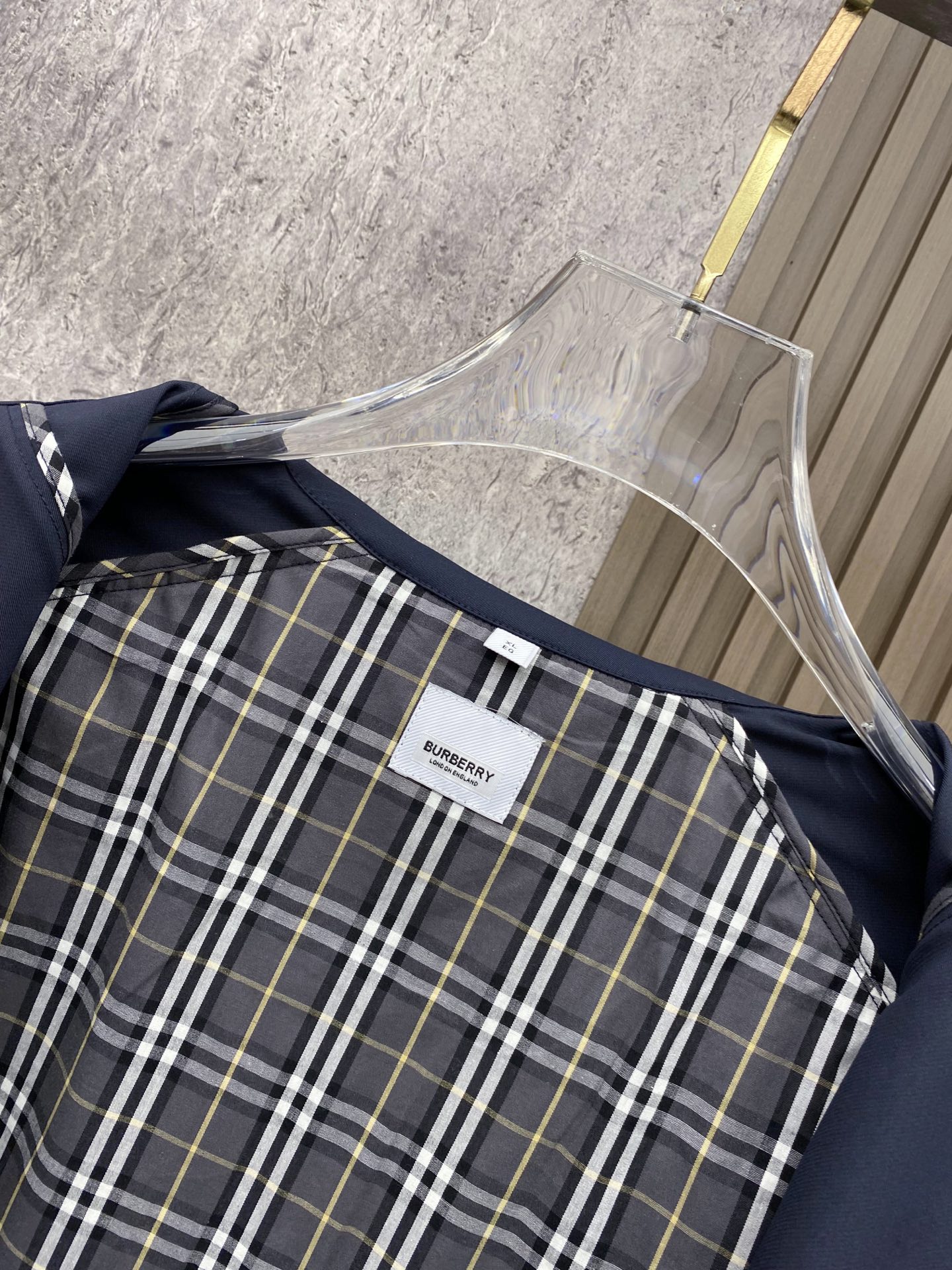 Burberry 巴宝莉2026ss春季新款夹克外套全高端版本！高定专柜面料辅料，透气舒适度高，细节无可