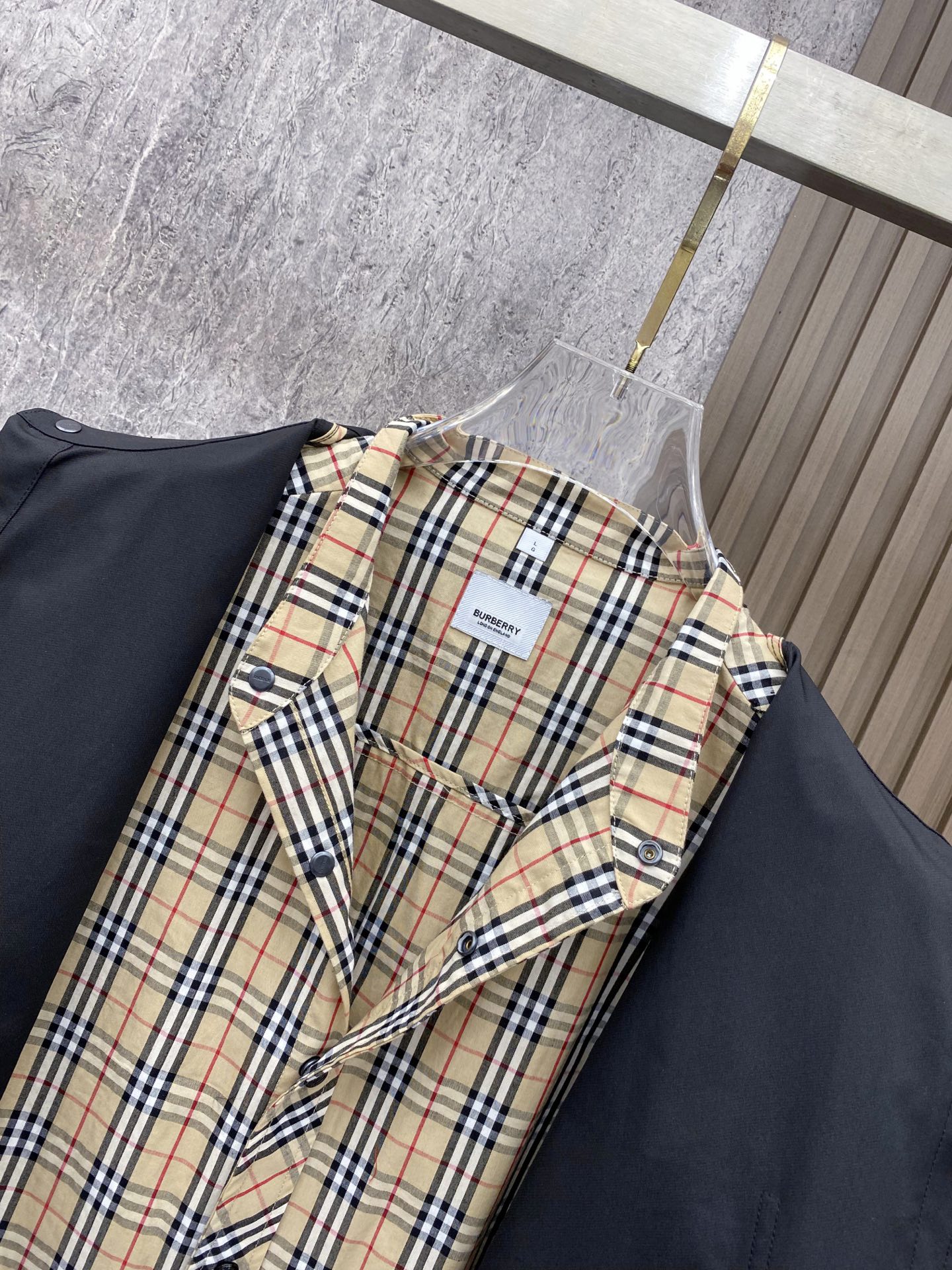 Burberry 巴宝莉 假两件衬衫外套 2026ss春季新款夹克外套全高端版本！高定专柜面料辅料，透气