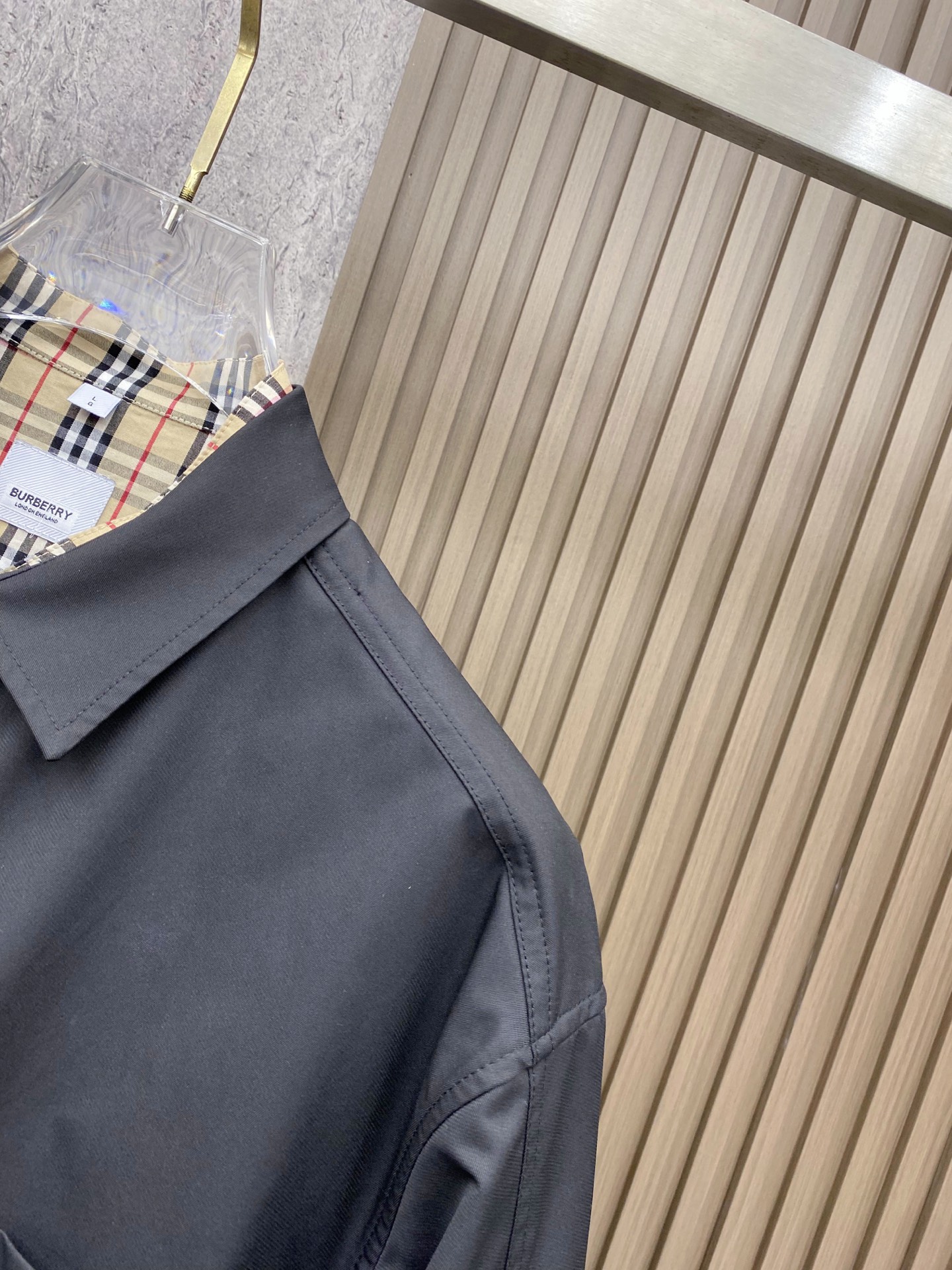 Burberry 巴宝莉 假两件衬衫外套 2026ss春季新款夹克外套全高端版本！高定专柜面料辅料，透气