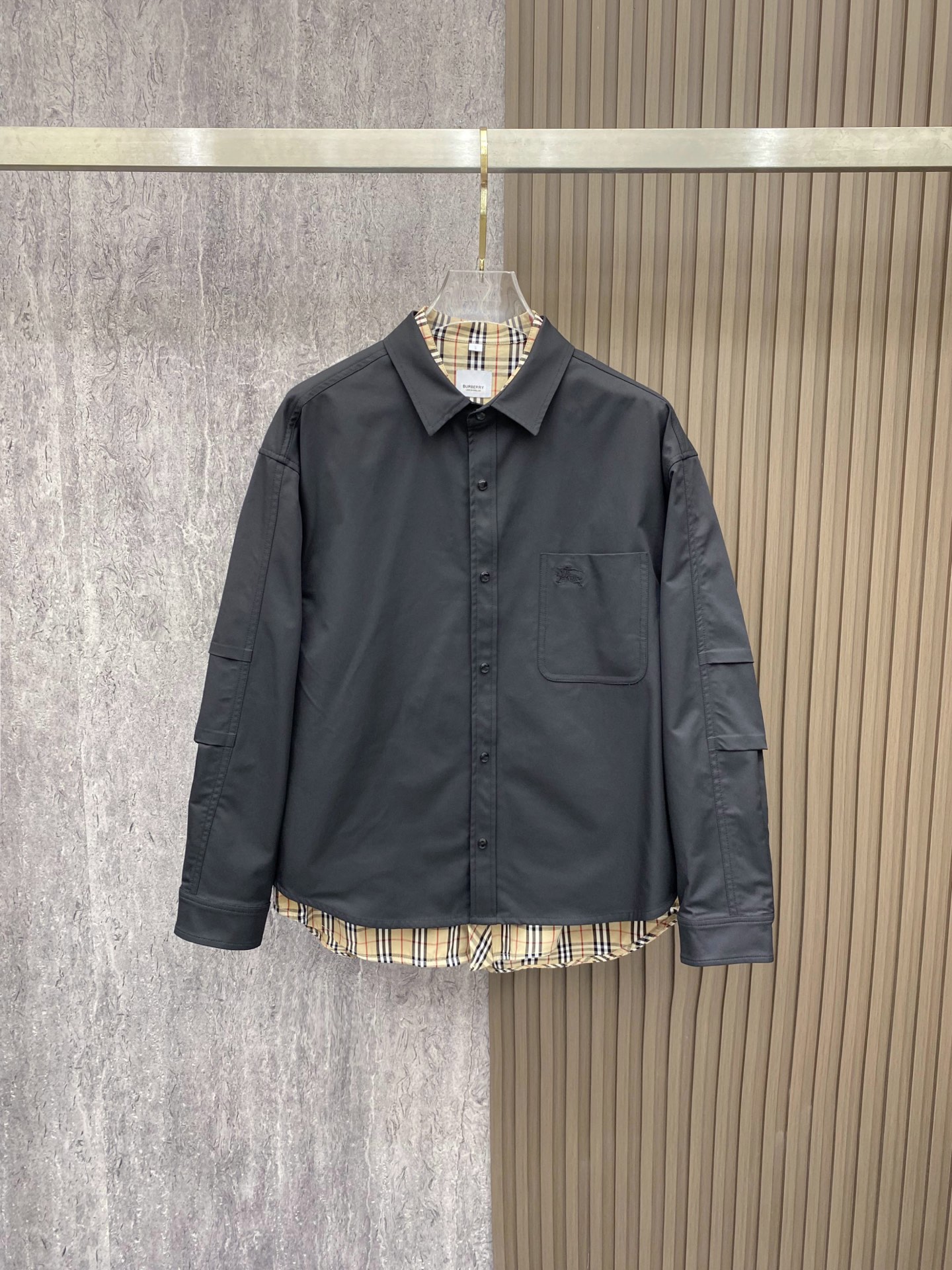 Burberry 巴宝莉 假两件衬衫外套 2026ss春季新款夹克外套全高端版本！高定专柜面料辅料，透气