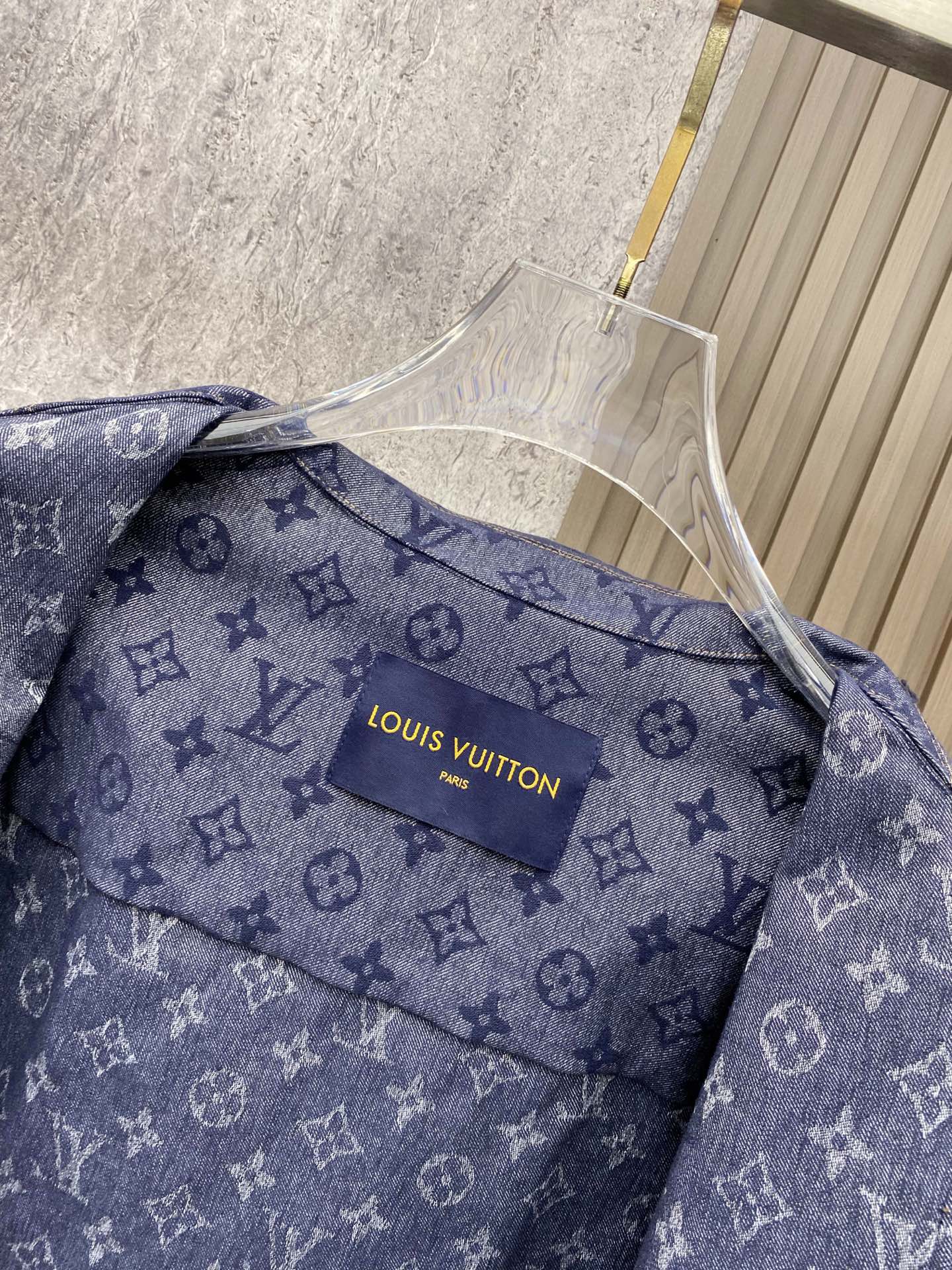 LV 大爆款 2026ss春季新款夹克外套全高端版本！高定专柜面料辅料，透气舒适度高，细节无可挑剔，做工