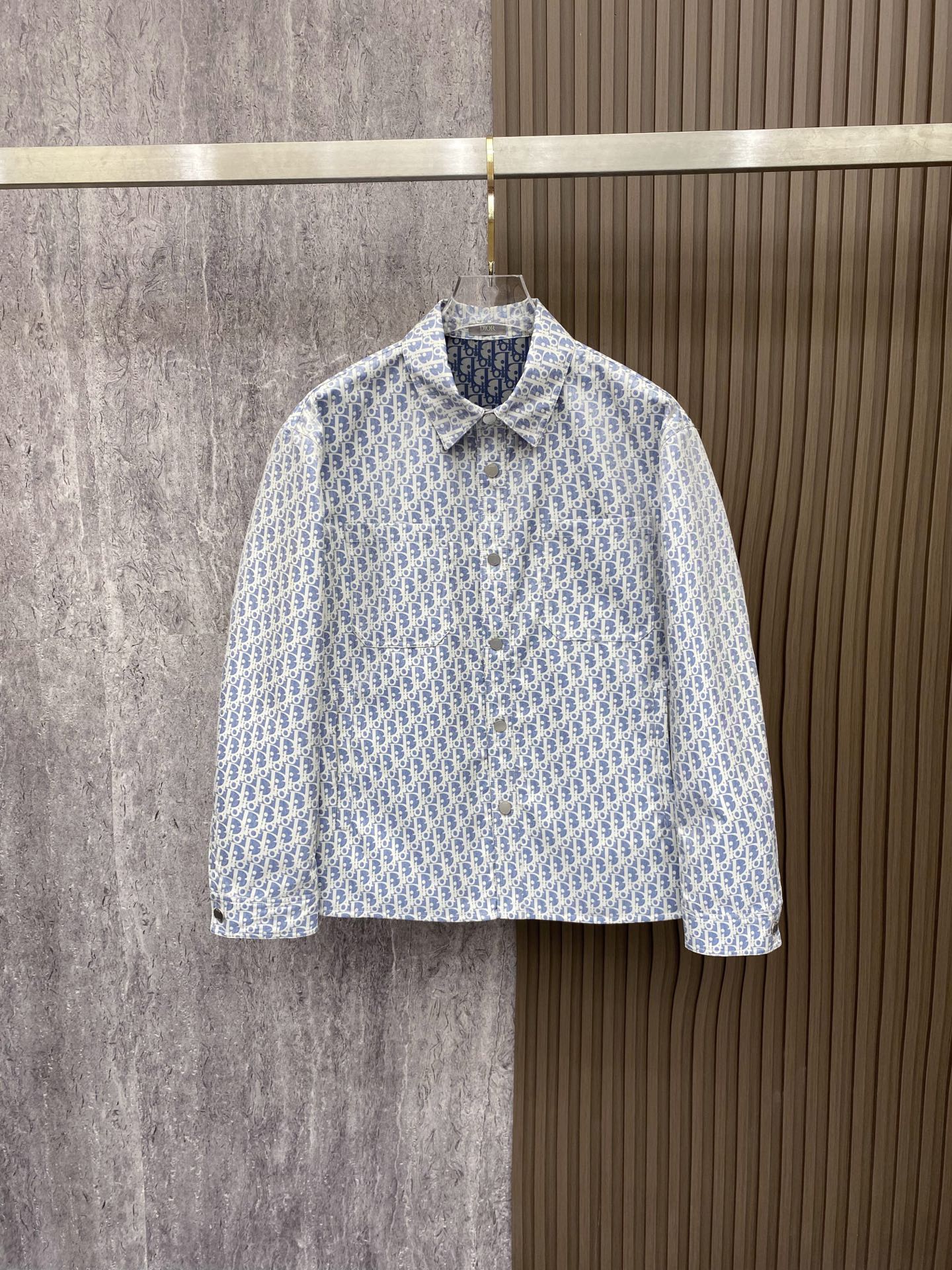 Dior 迪奥 2026ss春季新款翻领夹克外套全高端版本！高定专柜面料辅料，透气舒适度高，细节无可挑剔