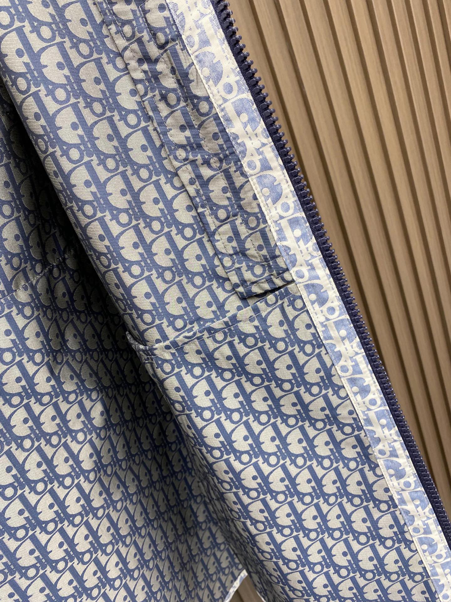 Dior 迪奥 2026ss春季新款夹克外套全高端版本！高定专柜面料辅料，透气舒适度高，细节无可挑剔，做