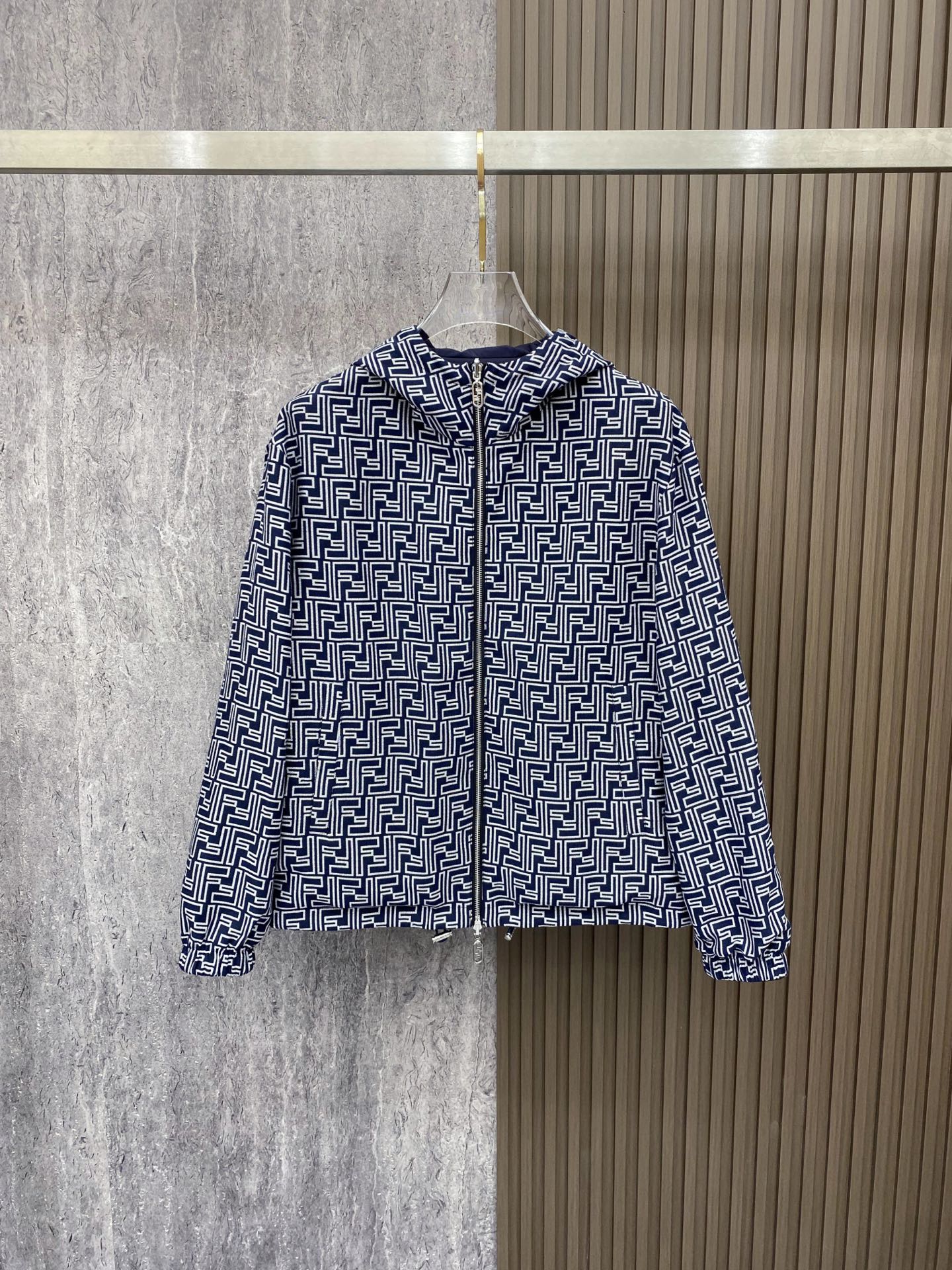 Fendi 芬迪 2026新款连帽夹克春装外套、双面可穿、新款发布、顶级品质>(夹克系列)专柜官网同步发