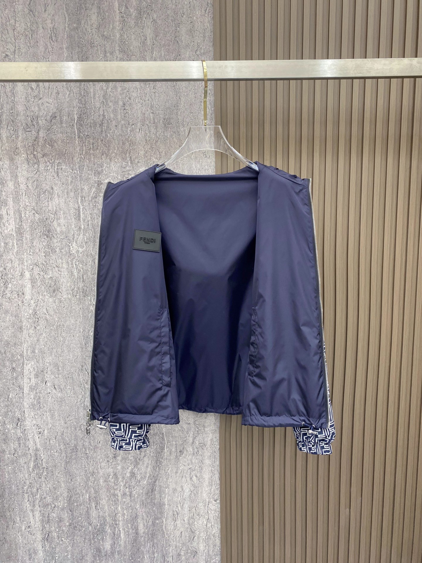 Fendi 芬迪 2026新款连帽夹克春装外套、双面可穿、新款发布、顶级品质>(夹克系列)专柜官网同步发