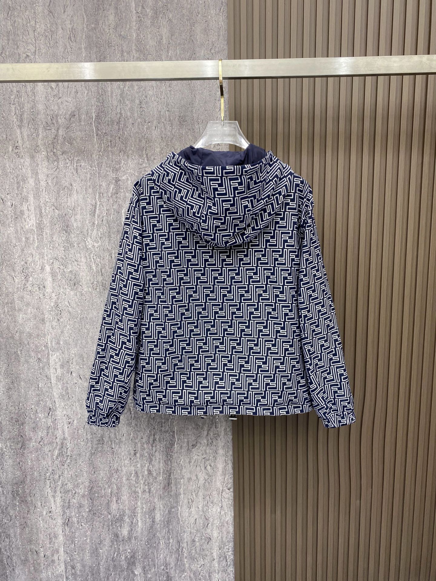 Fendi 芬迪 2026新款连帽夹克春装外套、双面可穿、新款发布、顶级品质>(夹克系列)专柜官网同步发