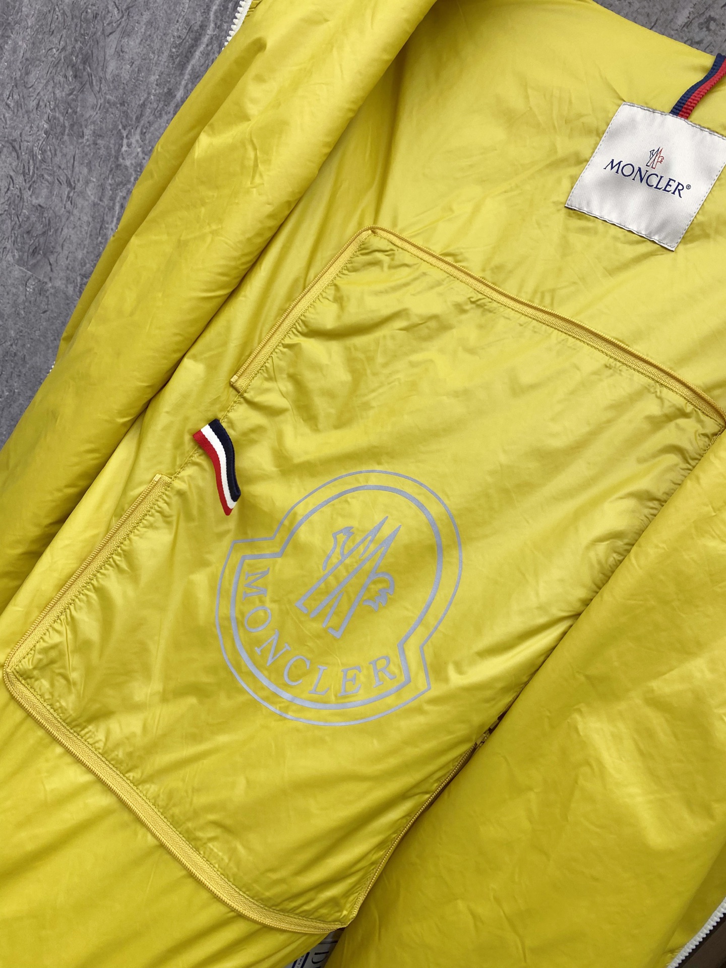 Moncler 蒙口 2026ss春季新款夹克外套全高端版本！高定专柜面料辅料，透气舒适度高，细节无可挑