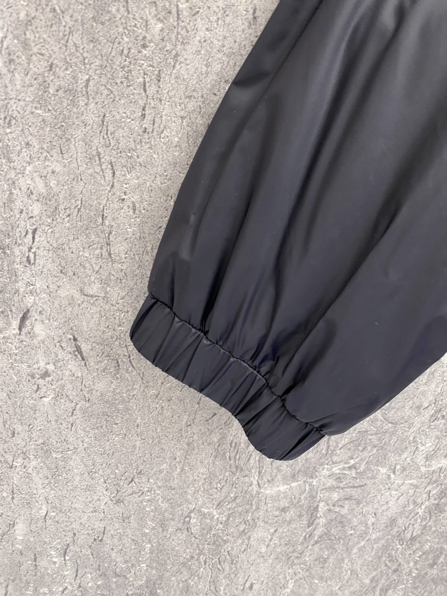 Moncler 蒙口 2026ss春季新款夹克外套全高端版本！高定专柜面料辅料，透气舒适度高，细节无可挑