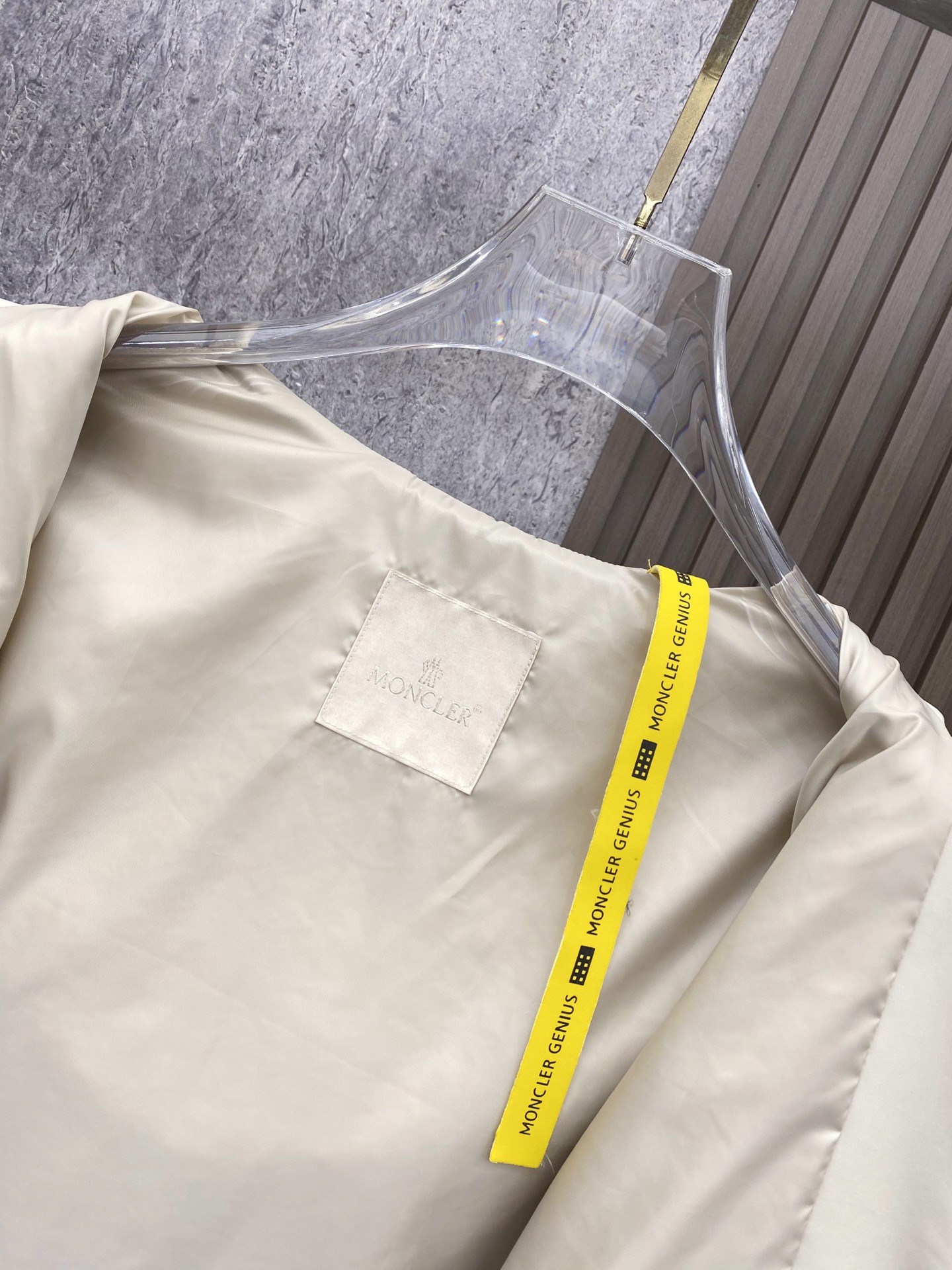 Moncler 蒙口 2026ss春季新款连帽夹克外套全高端版本！高定专柜面料辅料，透气舒适度高，细节无