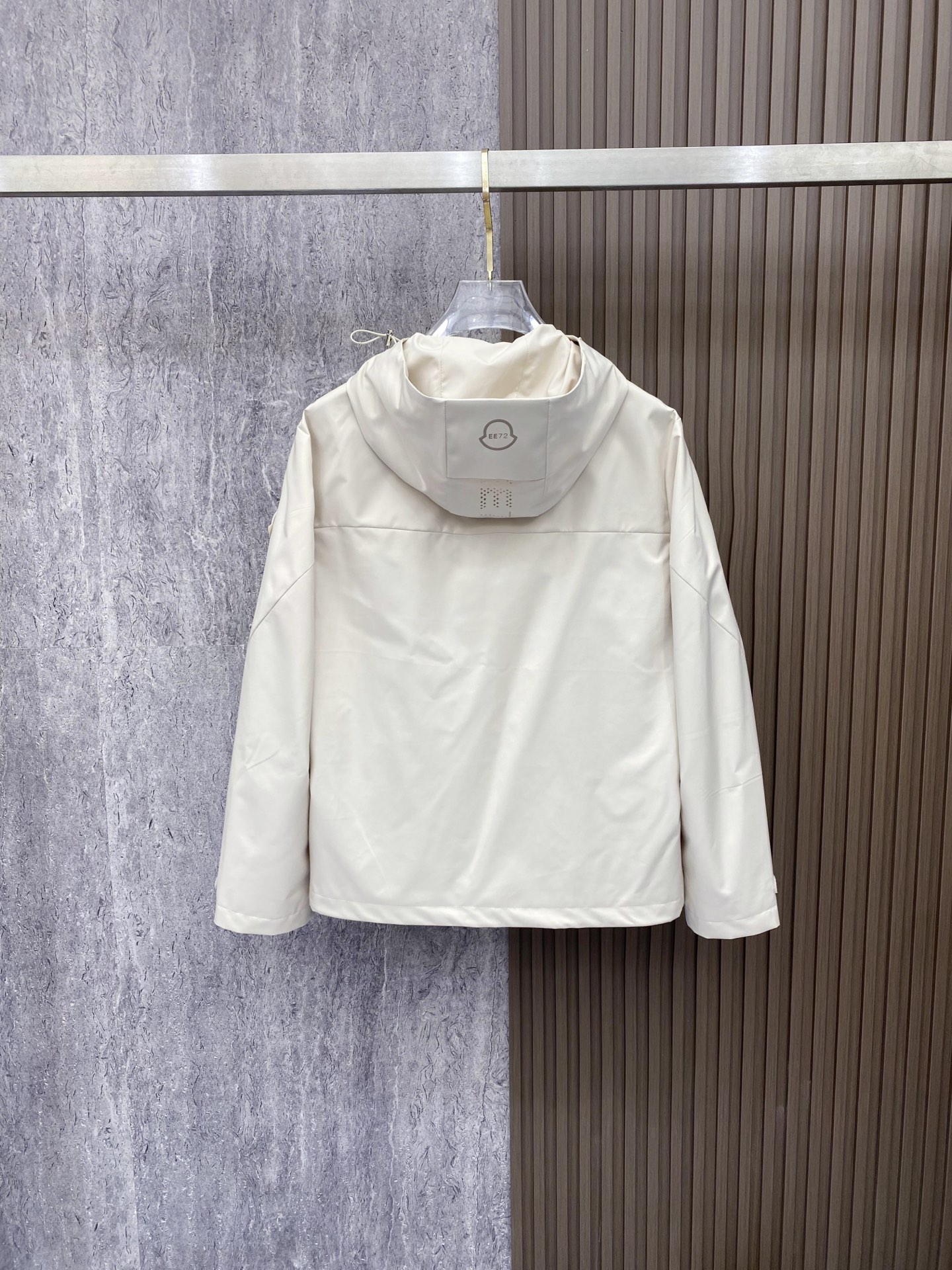 Moncler 蒙口 2026ss春季新款连帽夹克外套全高端版本！高定专柜面料辅料，透气舒适度高，细节无