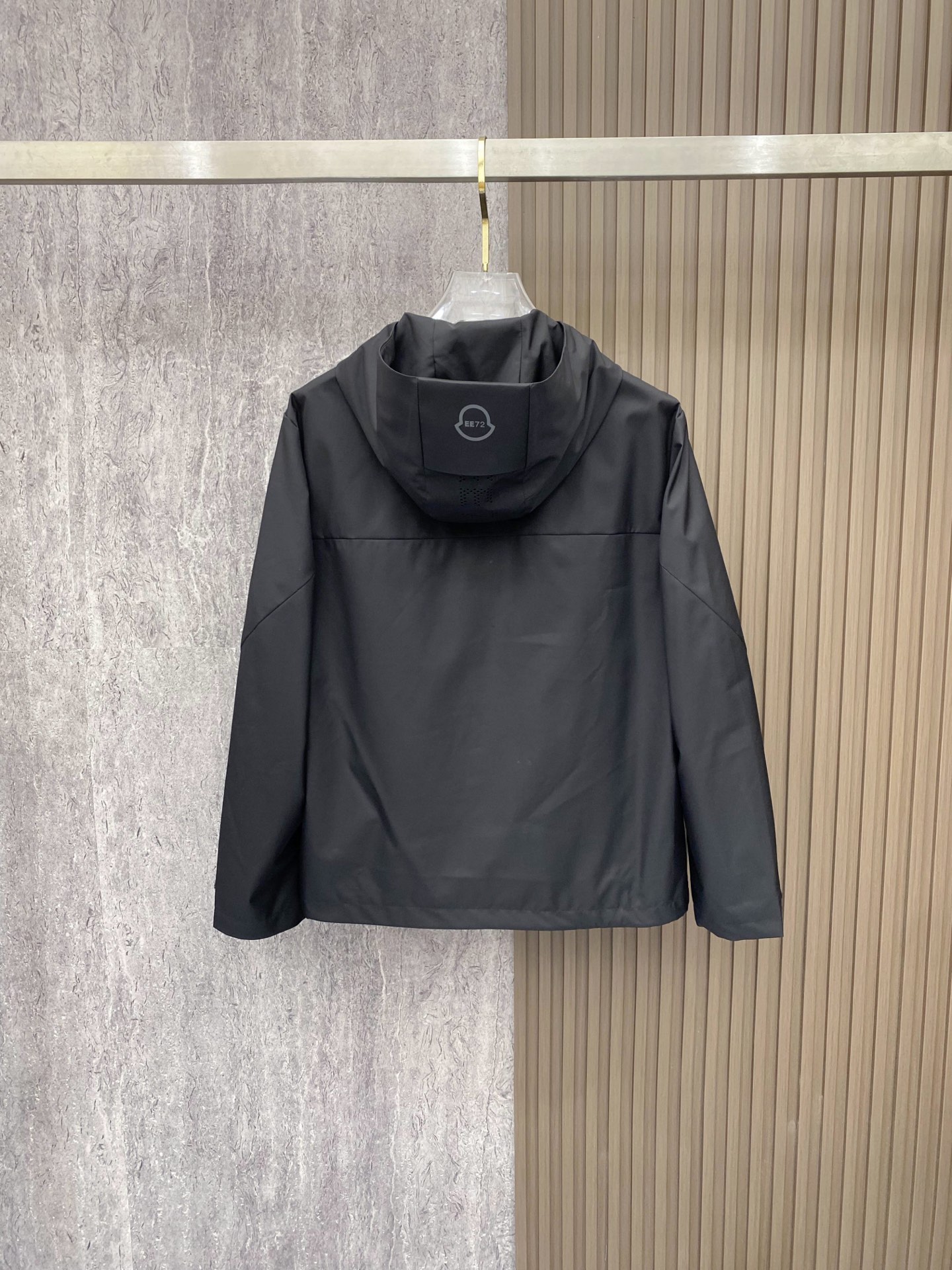 Moncler 蒙口 2026ss春季新款连帽夹克外套全高端版本！高定专柜面料辅料，透气舒适度高，细节无