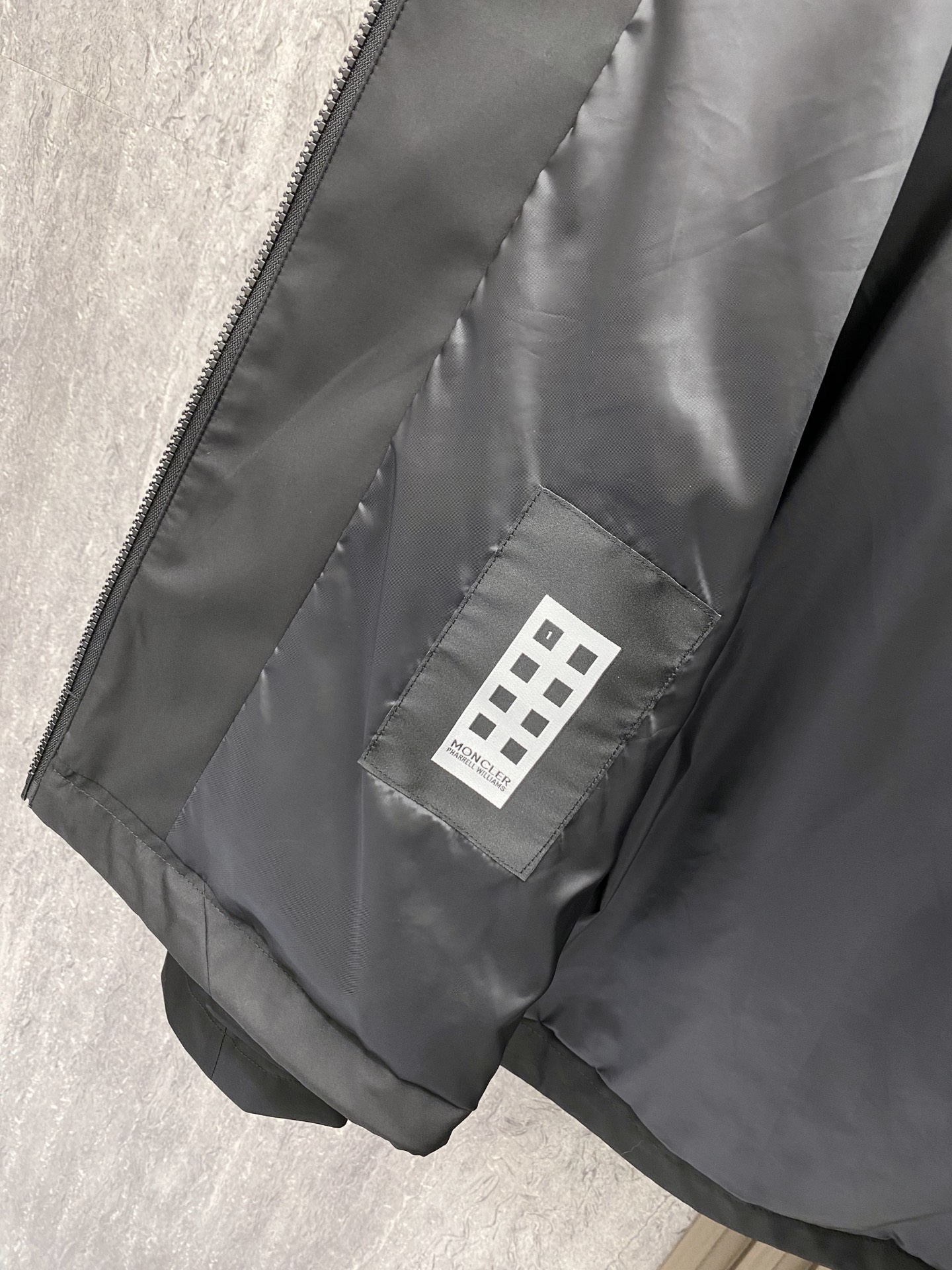Moncler 蒙口 2026ss春季新款连帽夹克外套全高端版本！高定专柜面料辅料，透气舒适度高，细节无