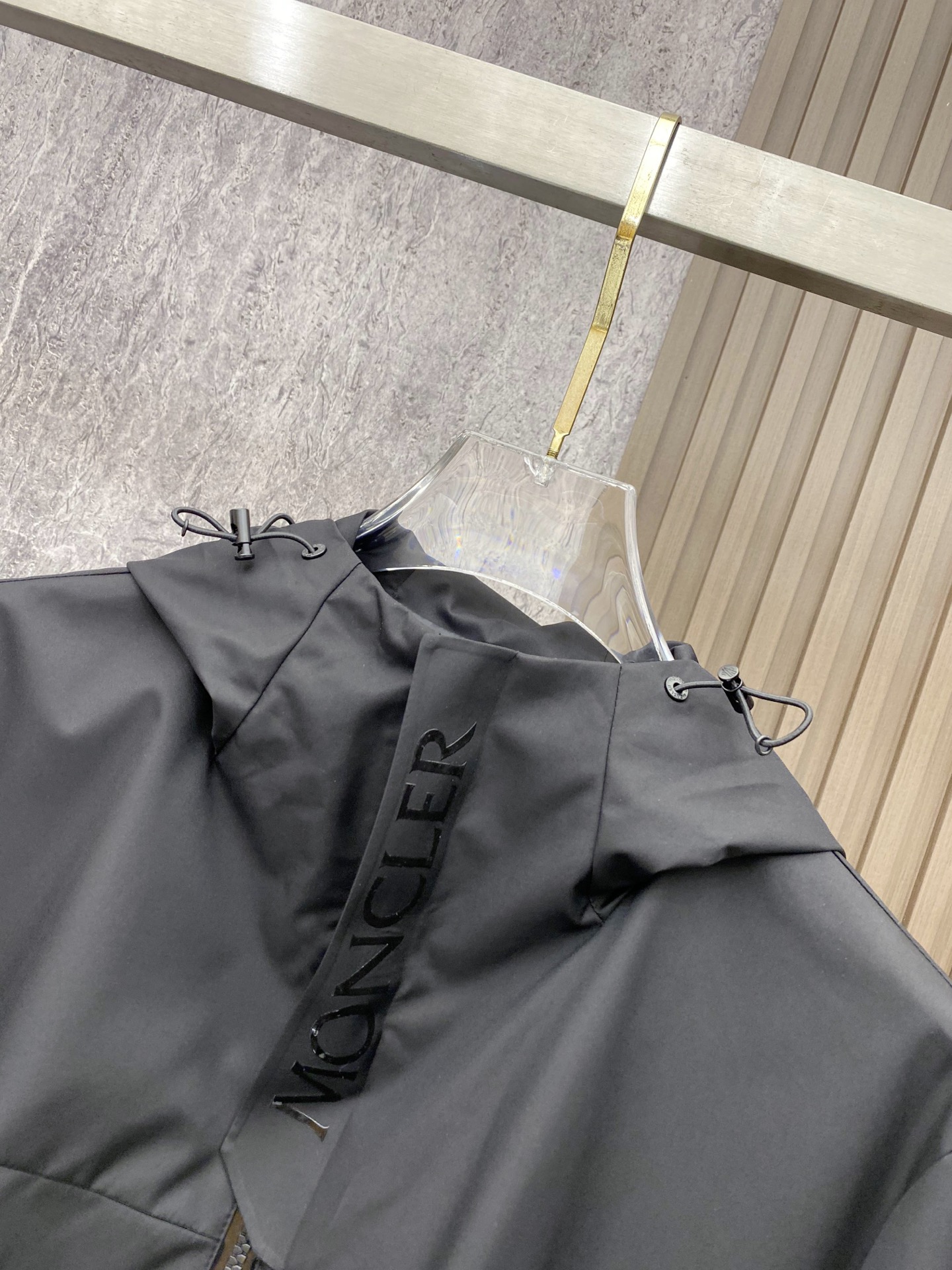 Moncler 蒙口 2026ss春季新款连帽夹克外套全高端版本！高定专柜面料辅料，透气舒适度高，细节无
