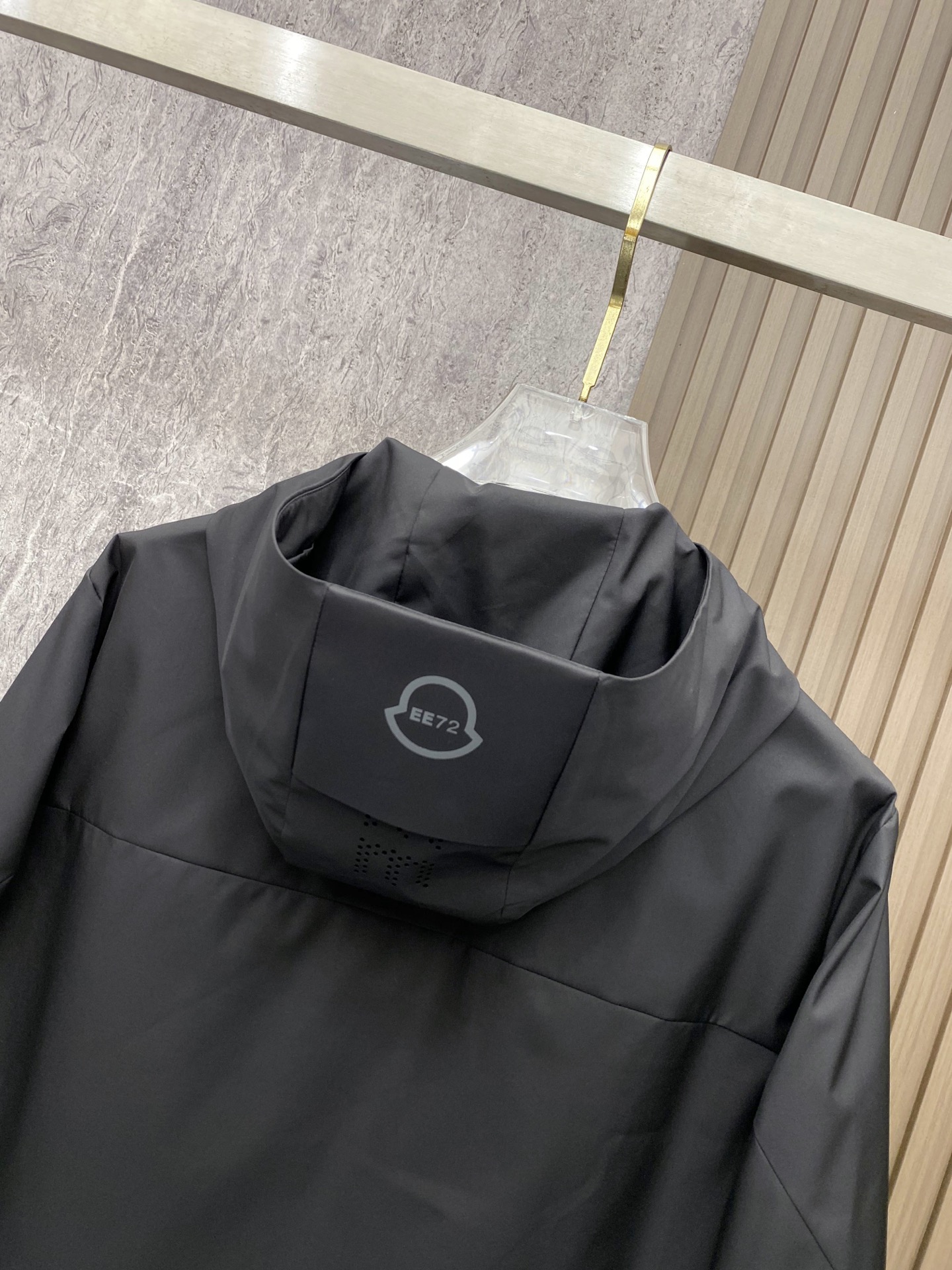 Moncler 蒙口 2026ss春季新款连帽夹克外套全高端版本！高定专柜面料辅料，透气舒适度高，细节无