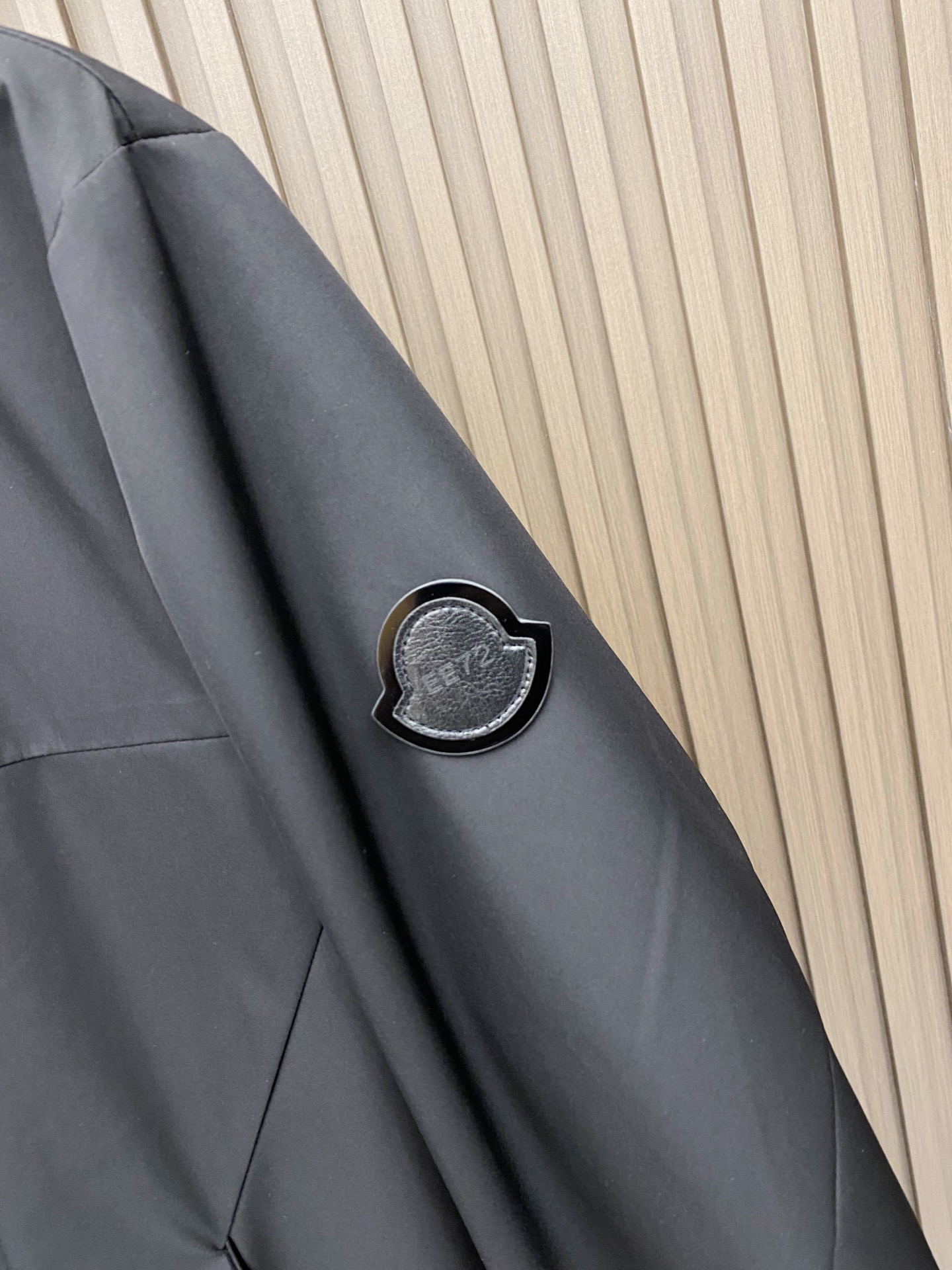 Moncler 蒙口 2026ss春季新款连帽夹克外套全高端版本！高定专柜面料辅料，透气舒适度高，细节无