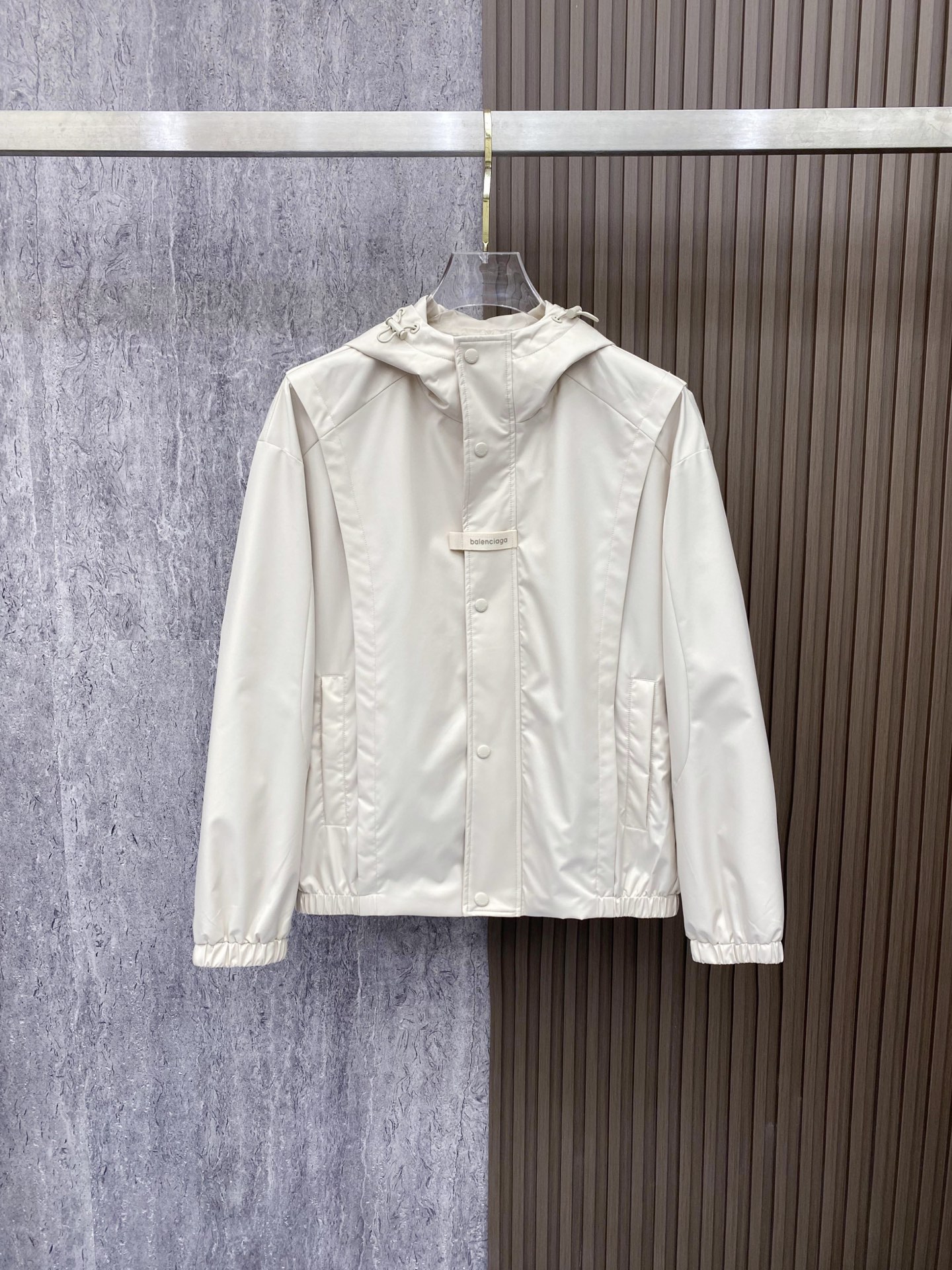 Balenciaga 巴黎世家 2026ss春季新款连帽夹克外套全高端版本！高定专柜面料辅料，透气舒适度