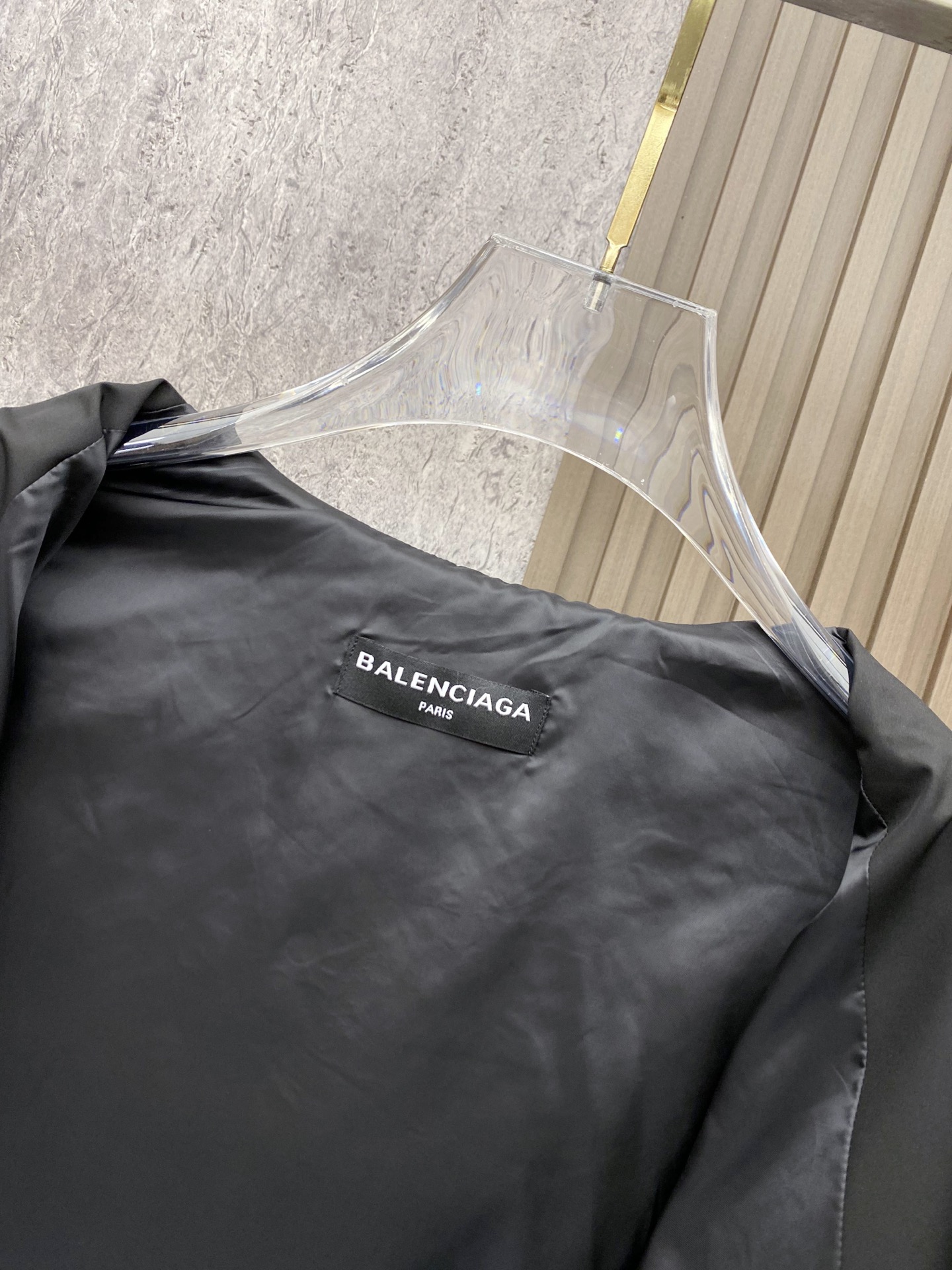 Balenciaga 巴黎世家 2026ss春季新款连帽夹克外套全高端版本！高定专柜面料辅料，透气舒适度