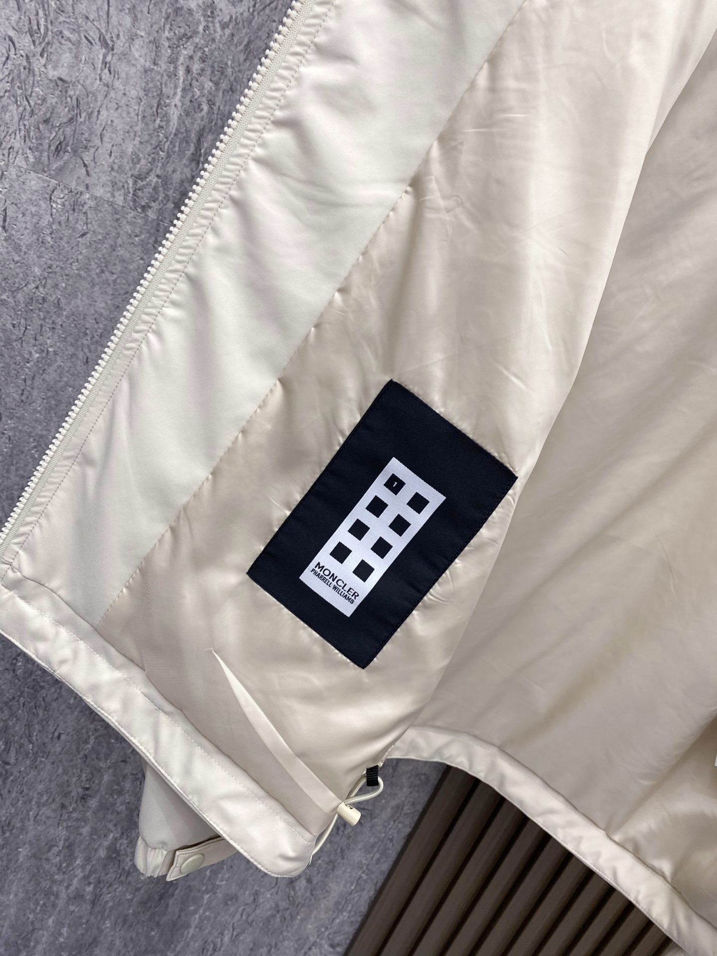 Moncler 蒙口 2026ss春季新款立领夹克外套全高端版本！高定专柜面料辅料，透气舒适度高，细节无