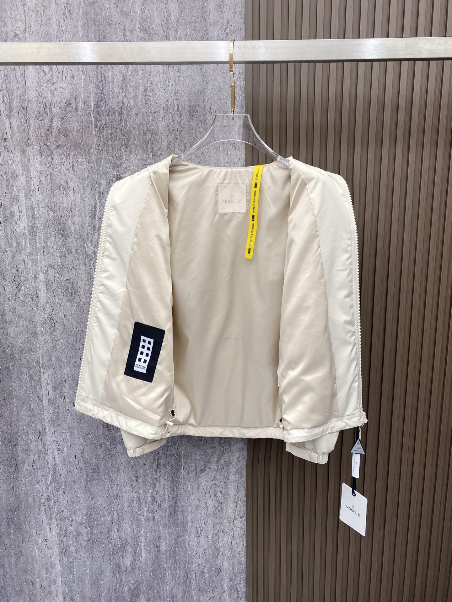 Moncler 蒙口 2026ss春季新款立领夹克外套全高端版本！高定专柜面料辅料，透气舒适度高，细节无