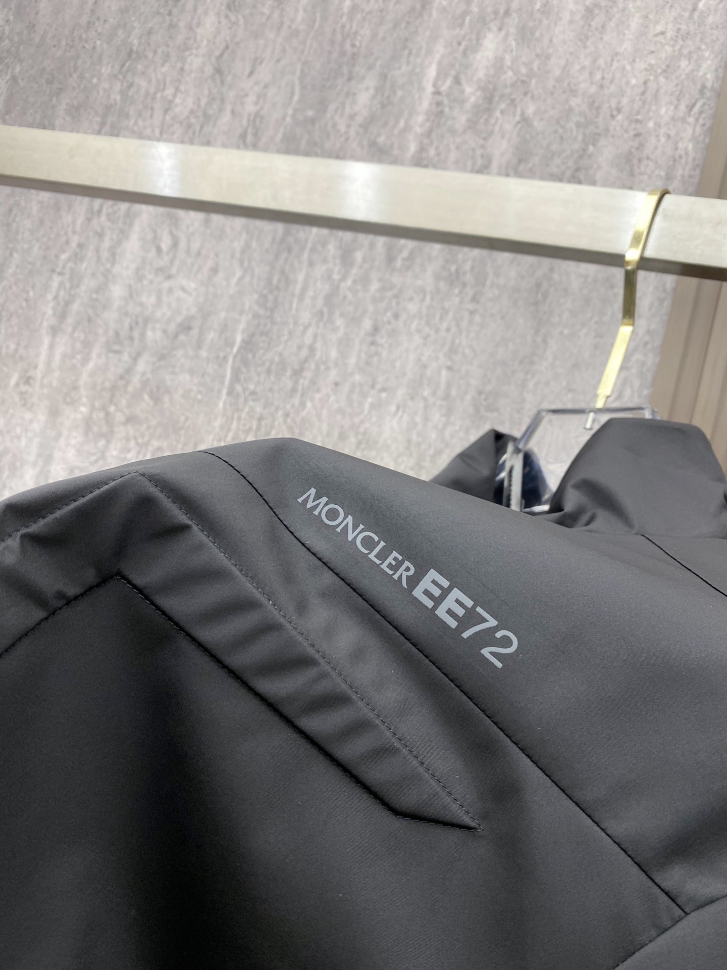 Moncler 蒙口 2026ss春季新款立领夹克外套全高端版本！高定专柜面料辅料，透气舒适度高，细节无