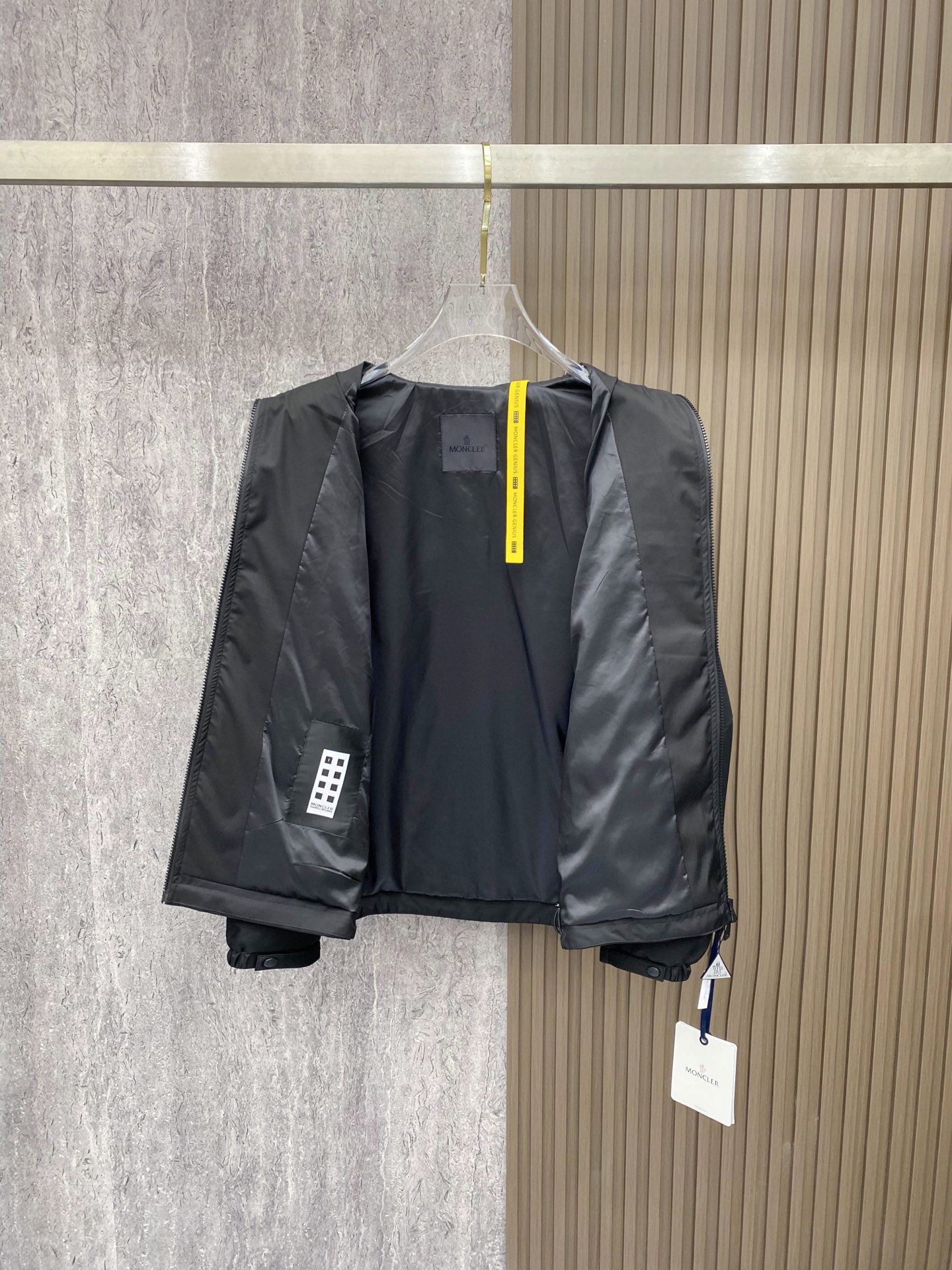 Moncler 蒙口 2026ss春季新款立领夹克外套全高端版本！高定专柜面料辅料，透气舒适度高，细节无