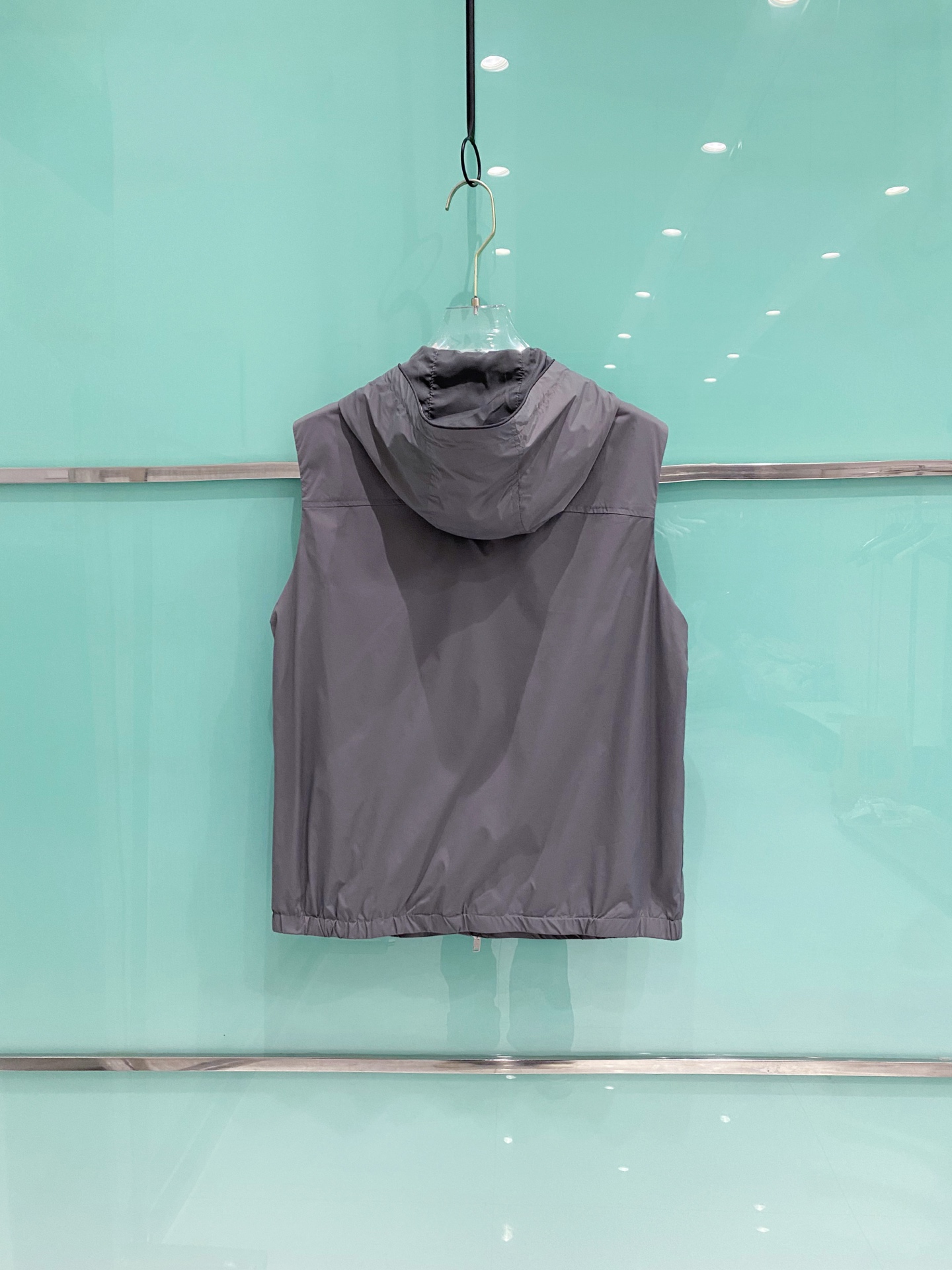 Prada 普拉达马甲 2026ss春季新款马甲夹克外套最新设计款 秀场新品‼品相非常完美，三标齐全色泽