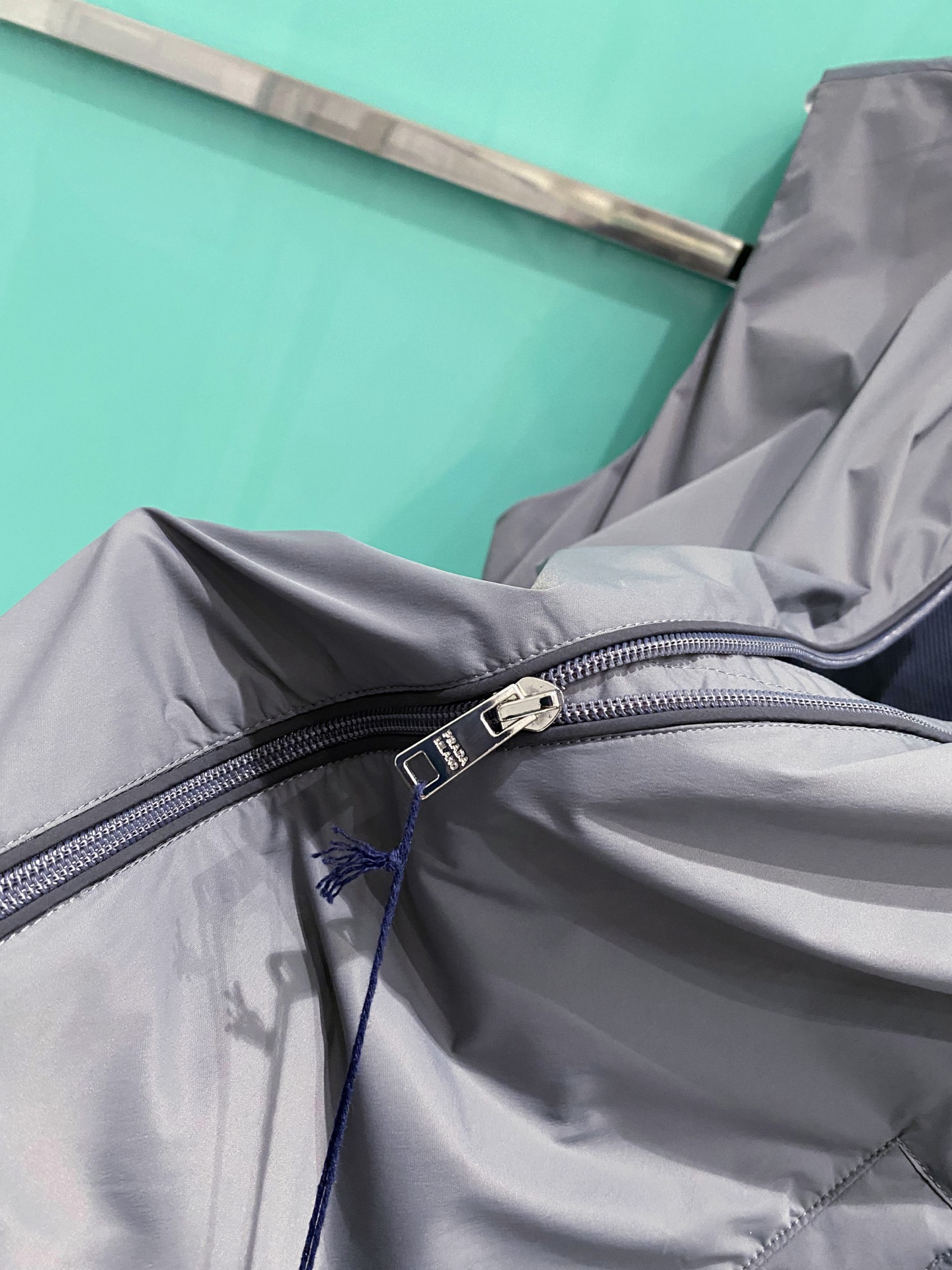 Prada 普拉达马甲 2026ss春季新款马甲夹克外套最新设计款 秀场新品‼品相非常完美，三标齐全色泽