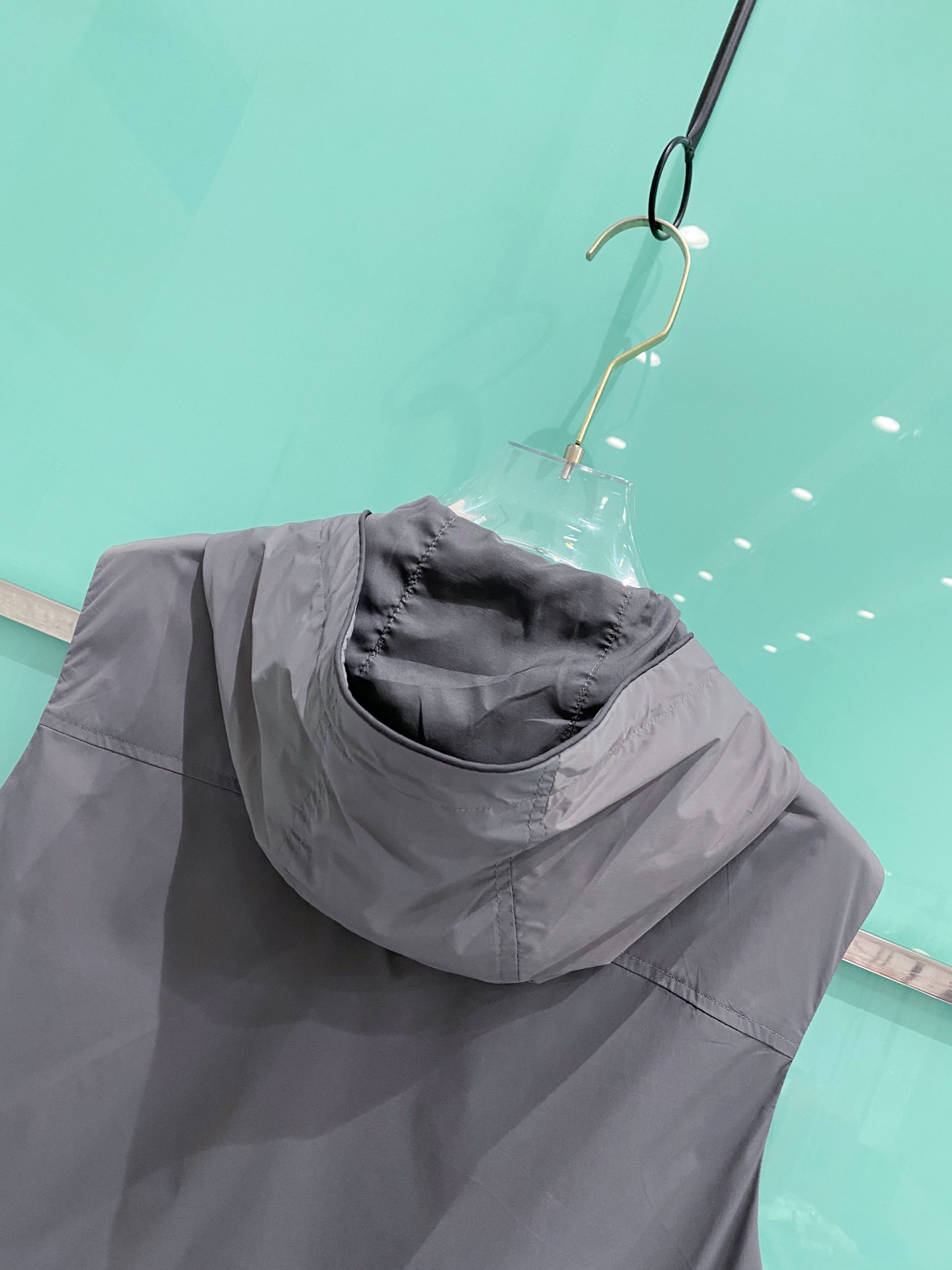 Prada 普拉达马甲 2026ss春季新款马甲夹克外套最新设计款 秀场新品‼品相非常完美，三标齐全色泽