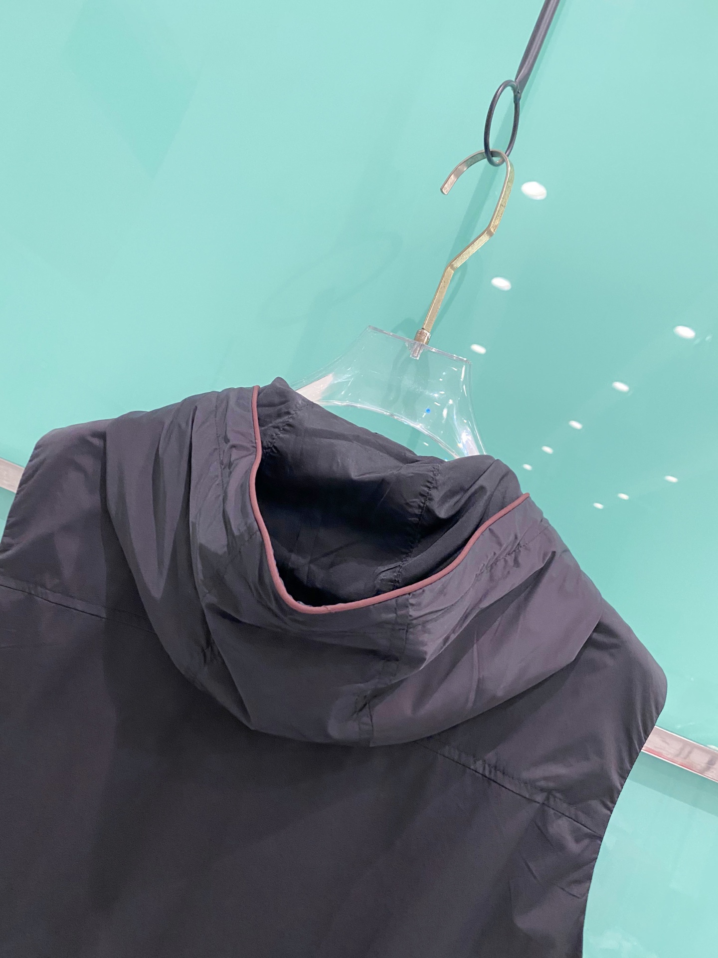 Prada 普拉达马甲 2026ss春季新款马甲夹克外套最新设计款 秀场新品‼品相非常完美，三标齐全色泽