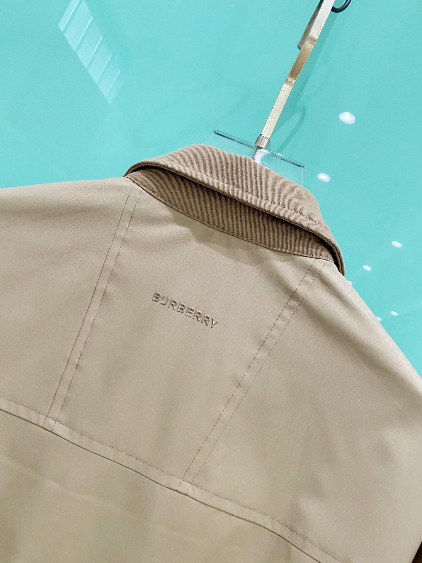 Burberry 巴宝莉 2026ss春季新款夹克外套全高端版本！高定专柜面料辅料，透气舒适度高，细节无