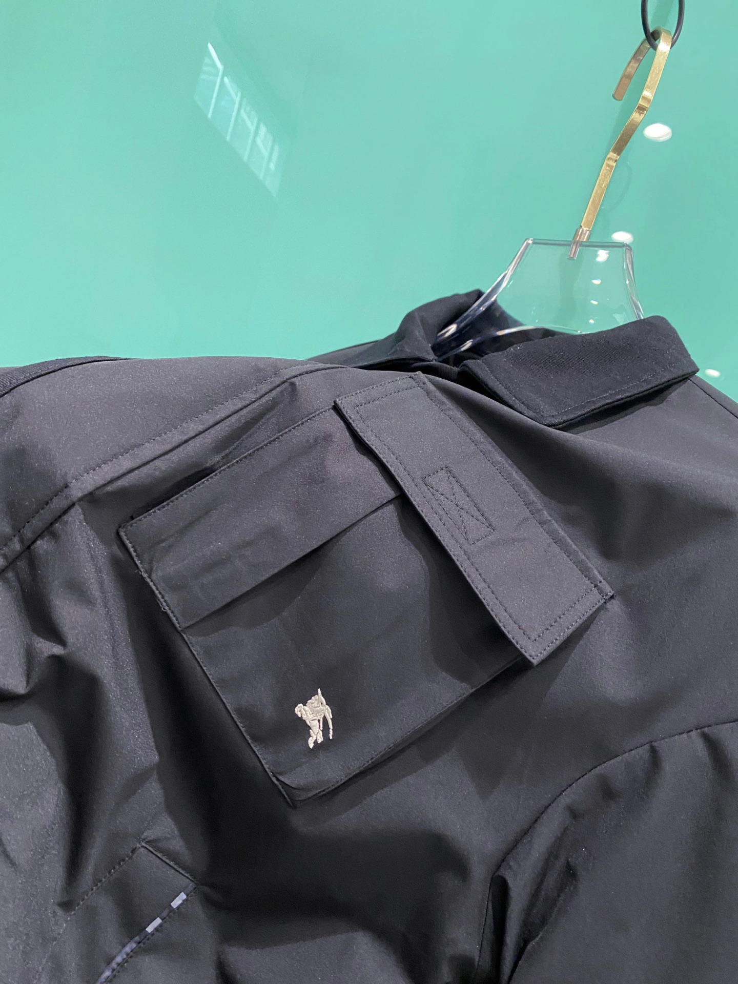 Burberry 巴宝莉 2026ss春季新款夹克外套全高端版本！高定专柜面料辅料，透气舒适度高，细节无