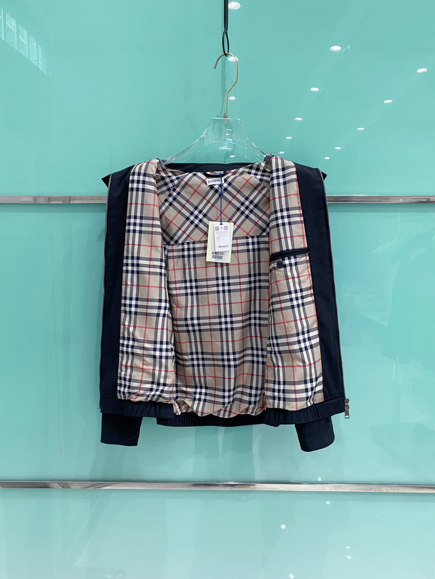 Burberry 巴宝莉 2026ss春季新款连帽夹克外套全高端版本！高定专柜面料辅料，透气舒适度高，细