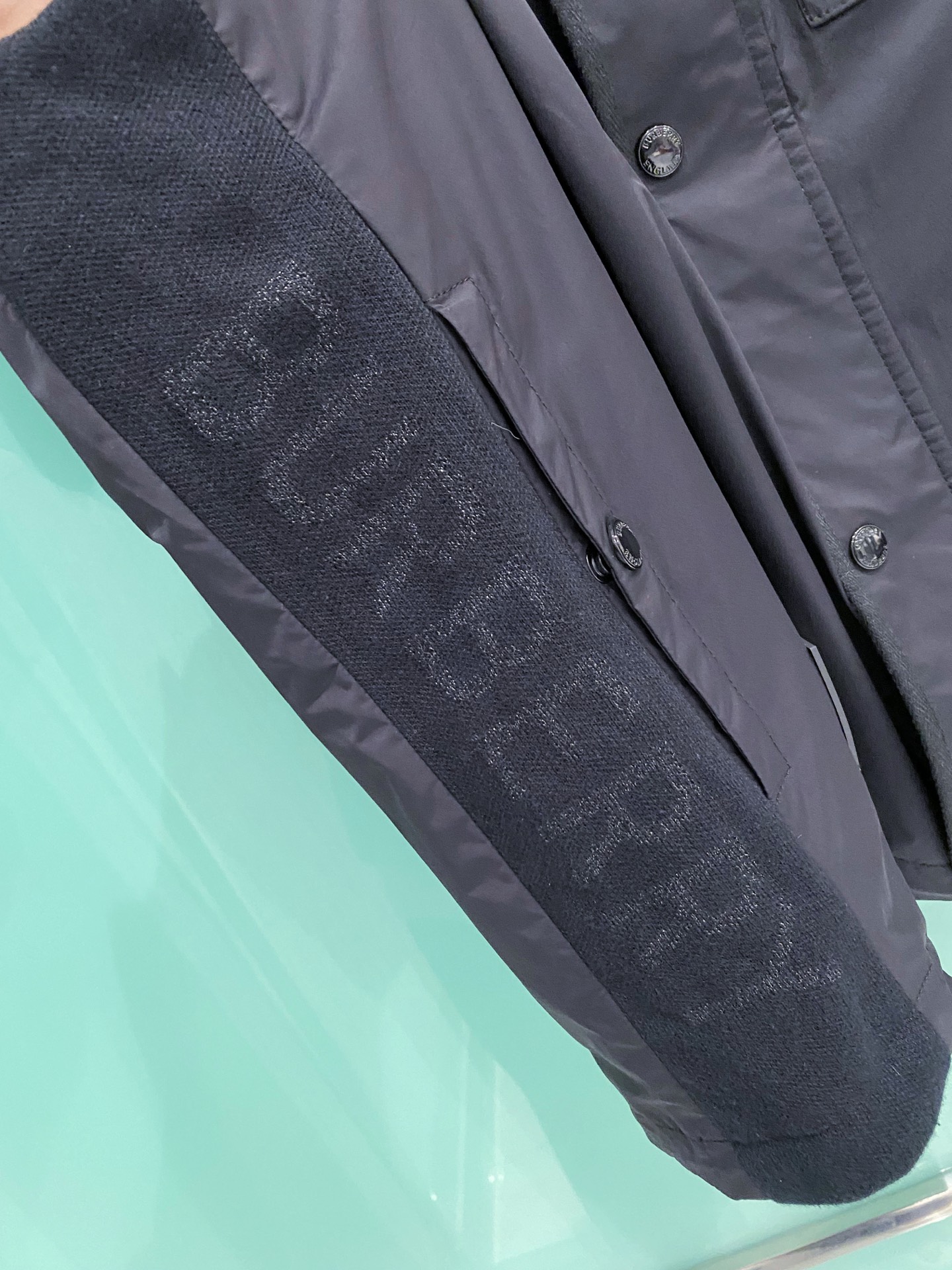 Burberry 巴宝莉马甲 2026SS春季新款马甲夹克外套最新设计款 秀场新品‼品相非常完美，三标齐