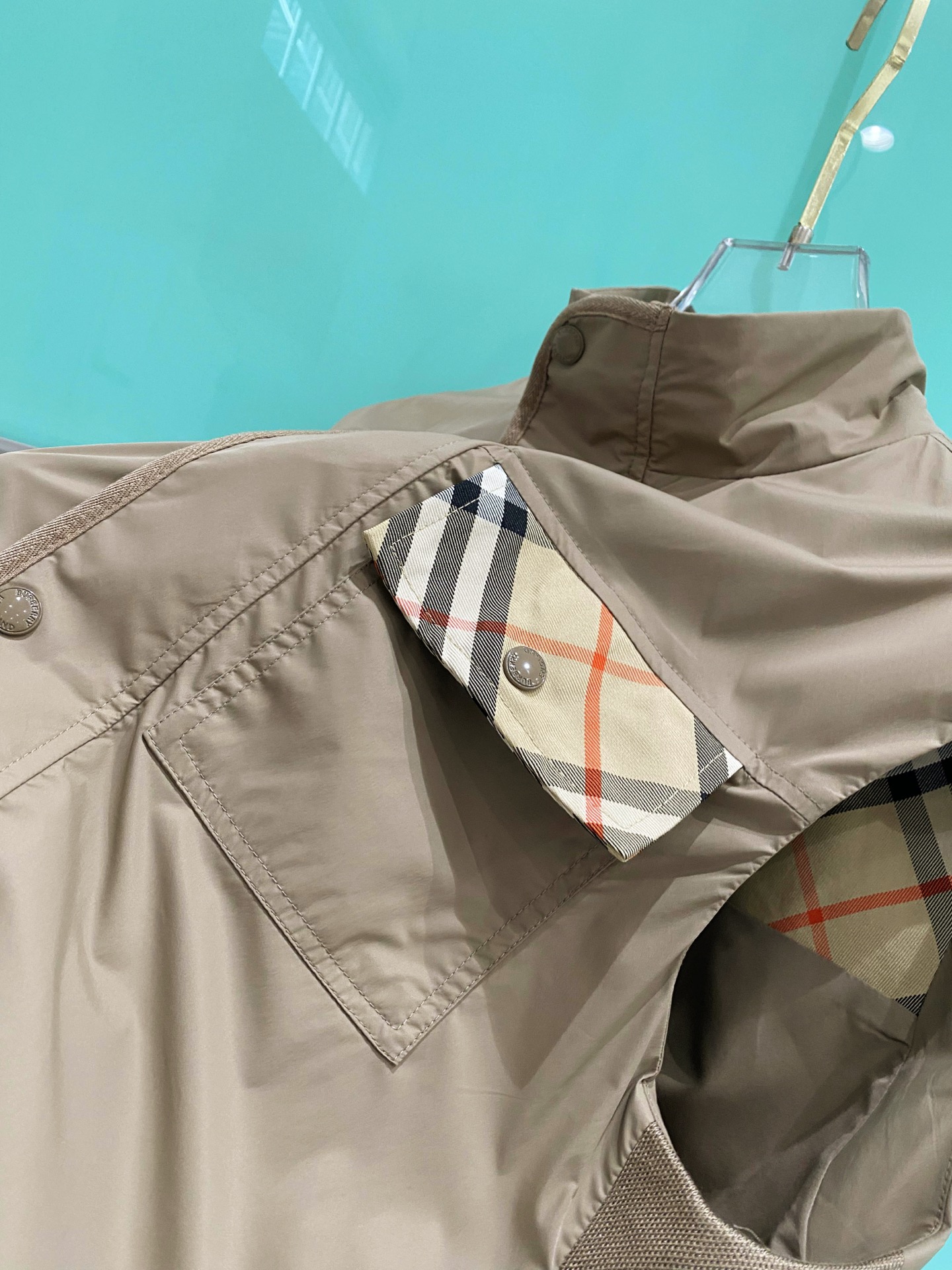 Burberry 巴宝莉马甲 2026SS春季新款马甲夹克外套最新设计款 秀场新品‼品相非常完美，三标齐