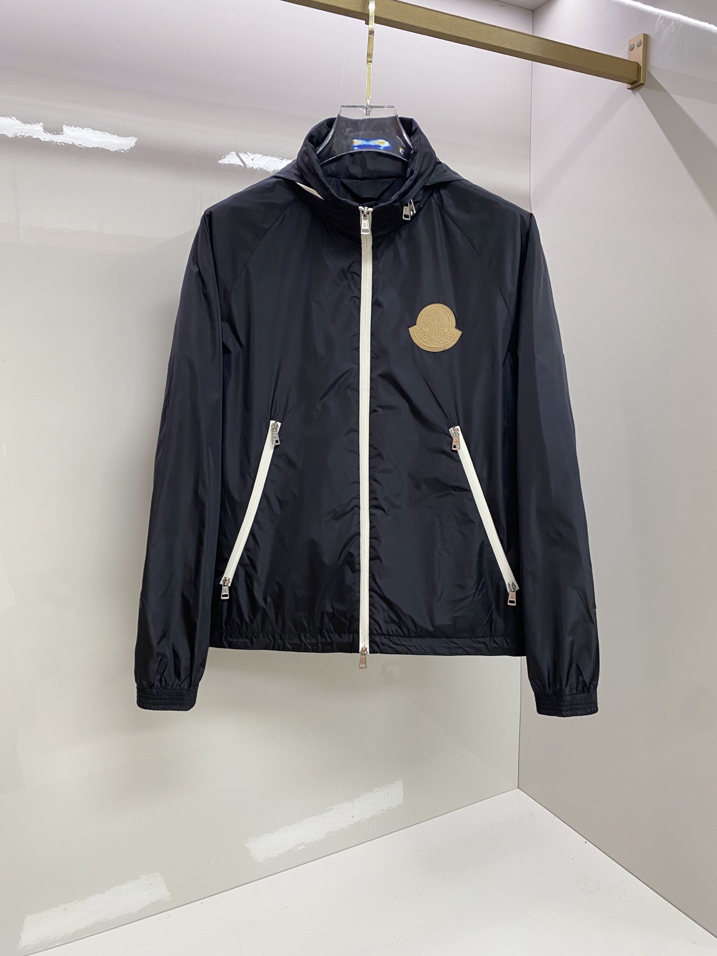 Moncler Jacket 04989