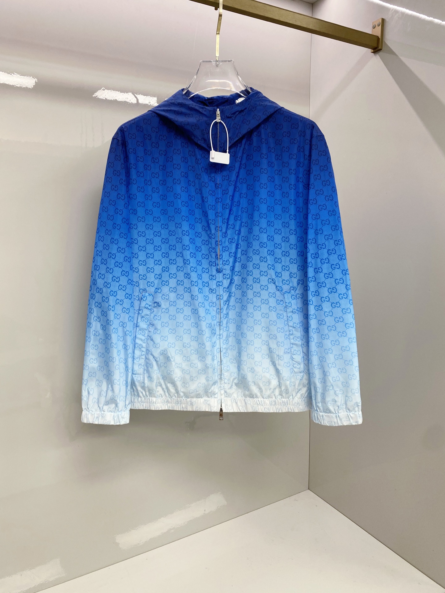 NO:835119,Gucci 2026ss new spring jacket, full high-end version!  Haute couture counter fabric accessories, high breathability and comfort, impeccable details, exquisite workmanship and complex craftsmanship, casual tailoring, awesome upper body shape, code size 48-56,, gucci, jackets & coats, jackets & coats,19860909Gucci 古齐 2026ss春季新款夹克外套 全高端版本！高定专柜面料辅料,透气舒适度高,细节无可挑剔,做工考究工艺复杂,呈现休闲裁剪,上身版型超赞 码数48-56,,gucci,jackets & coats,jackets & coats,,Men's clothing