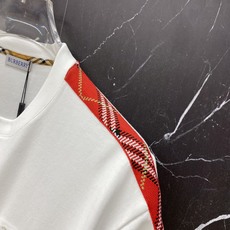 /套 🔥Burberry 巴宝莉 2026春夏新款套装,懒人直接闭眼入!✅ 一套搞定穿搭:T恤+短裤成套 /套 🔥Burberry 巴宝莉 2026春夏新款套装,懒人直接闭眼入!✅ 一套搞定穿搭:T恤+短裤成套