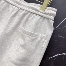 | DIOR 迪奥 2026春夏新款 三叶草刺绣休闲卫裤自带法式松弛感的春夏刚需单品,经典三叶草刺绣搭配 | DIOR 迪奥 2026春夏新款 三叶草刺绣休闲卫裤自带法式松弛感的春夏刚需单品,经典三叶草刺绣搭配